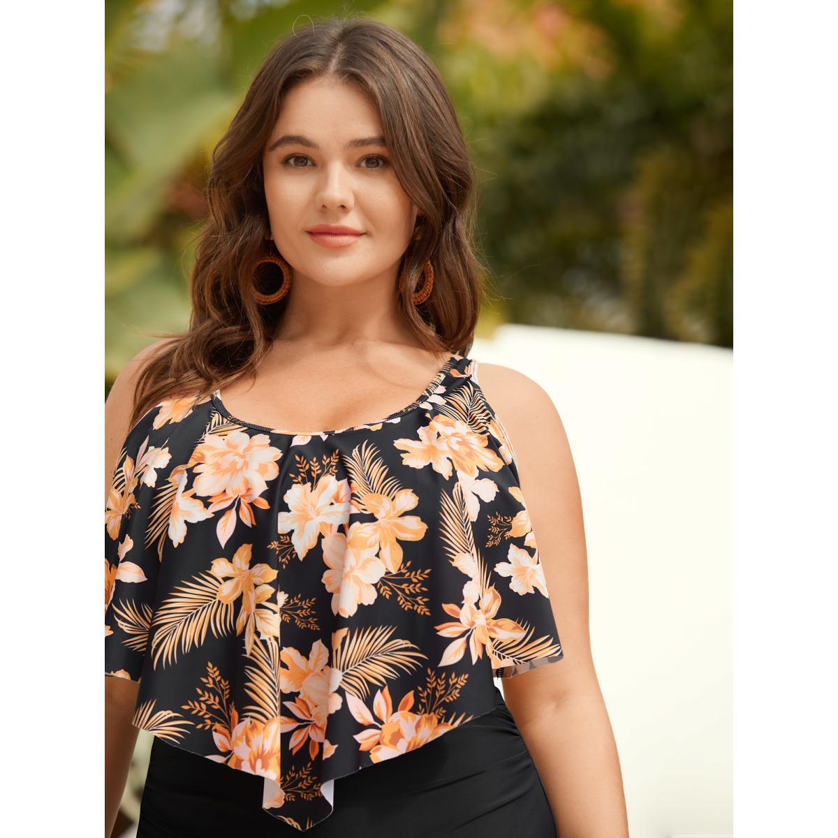 Plus Size Tropical Floral Flared One-Piece Swimsuit Women's Swimwear Black Beach Gathered Curve Bathing Suits High stretch One Pieces BloomChic 30/6X Product Image