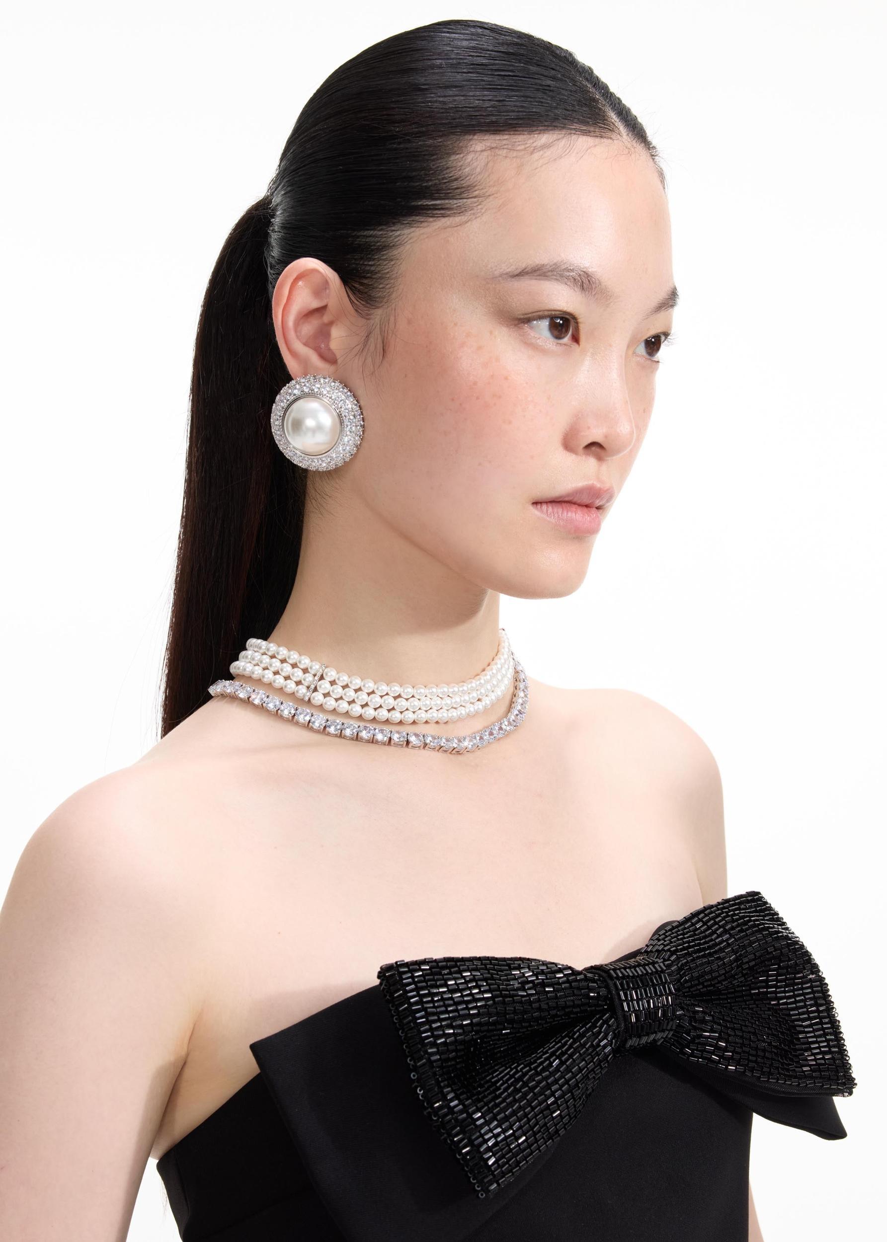 Crystal Pearl Earrings Product Image