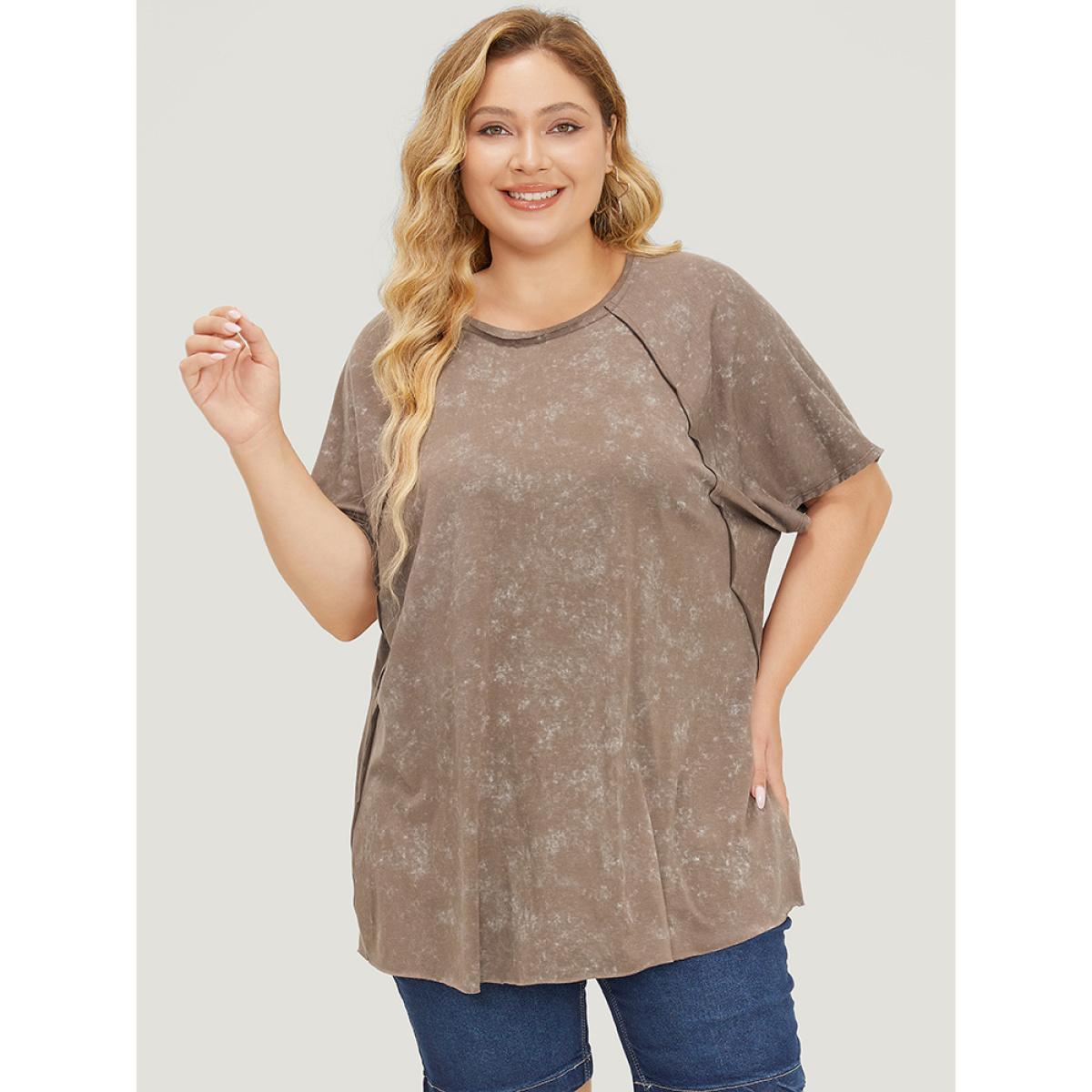 Plus Size Solid Patched Back Raglan Sleeve Heather Vintage T-shirt DarkBrown Women Casual Heather Plain Round Neck Dailywear T-shirts BloomChic 28/5X Product Image