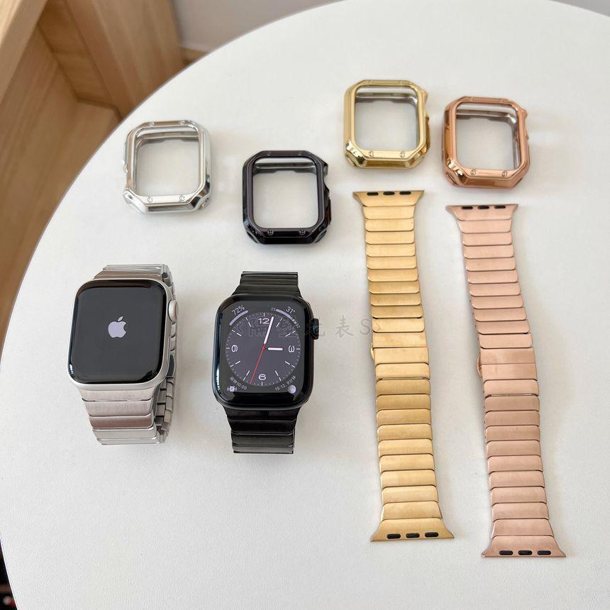 Stainless Steel Apple Watch Band Product Image
