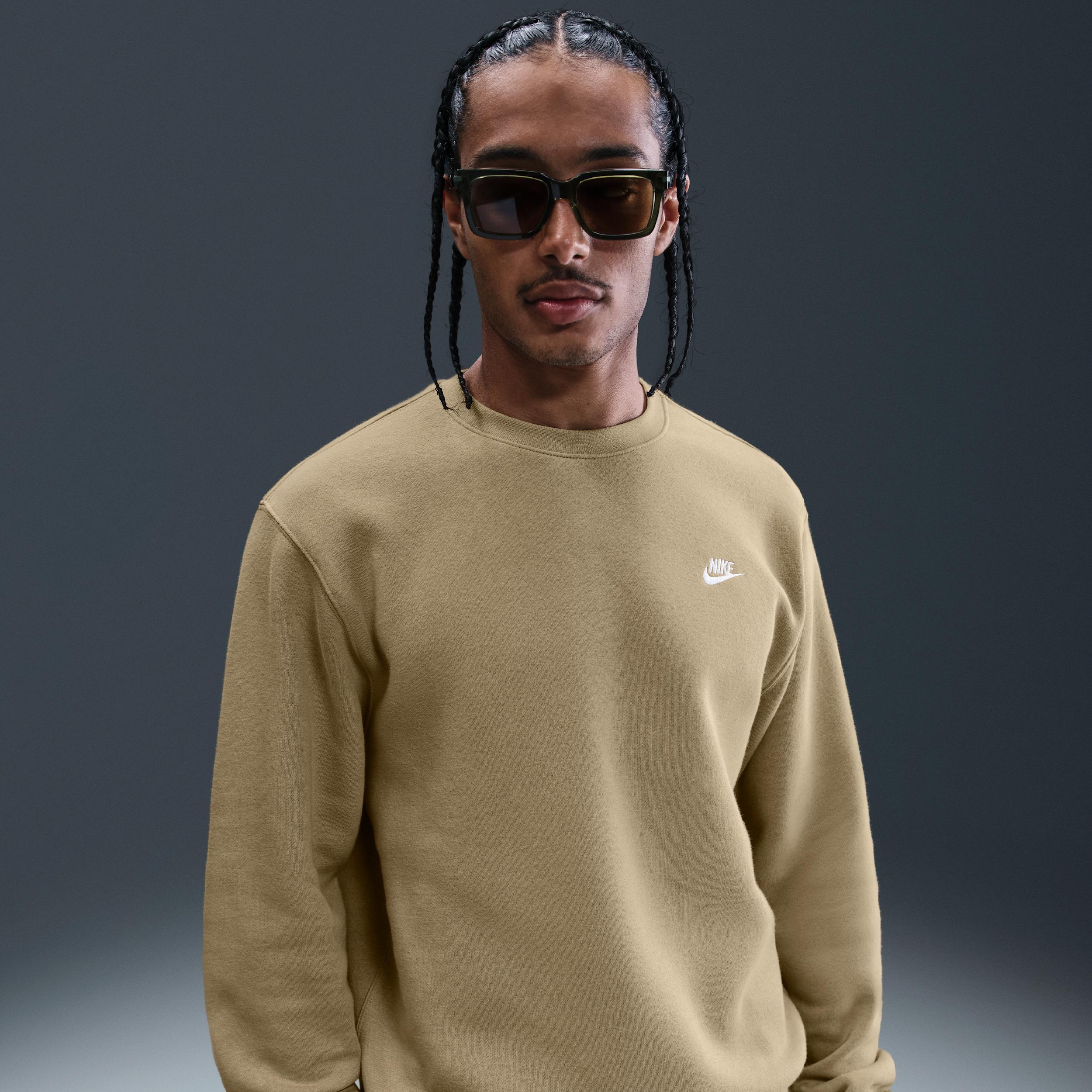 Nike Men's Club Fleece Crew Product Image