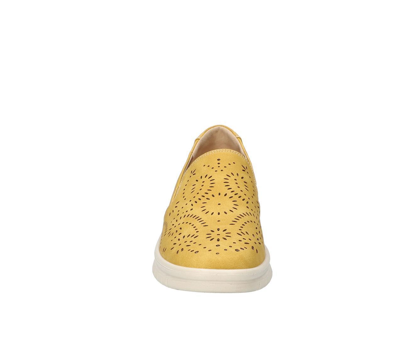Women's Easy Street Ying Casual Shoes Product Image