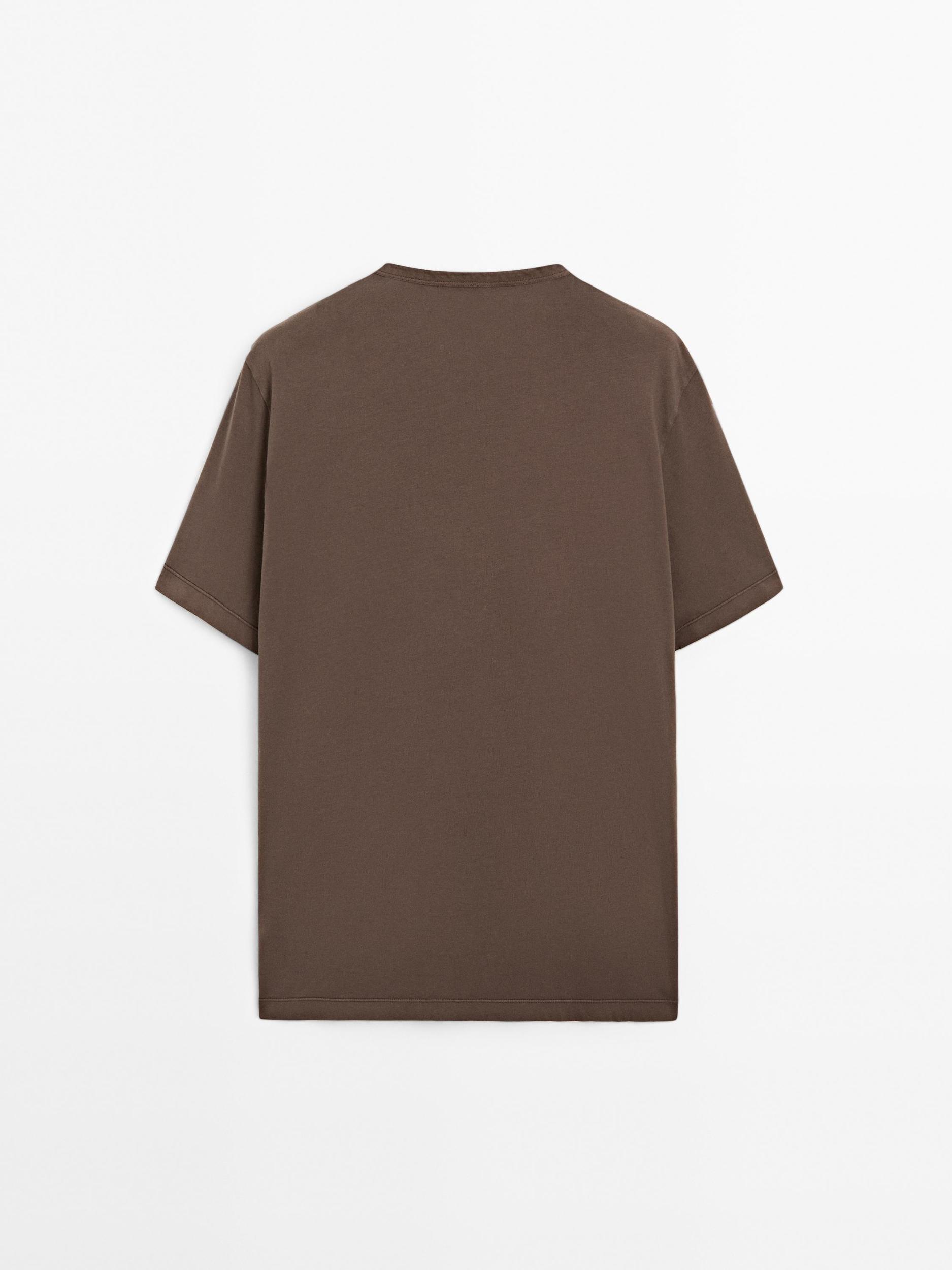 Distressed-effect short sleeve T-shirt Product Image