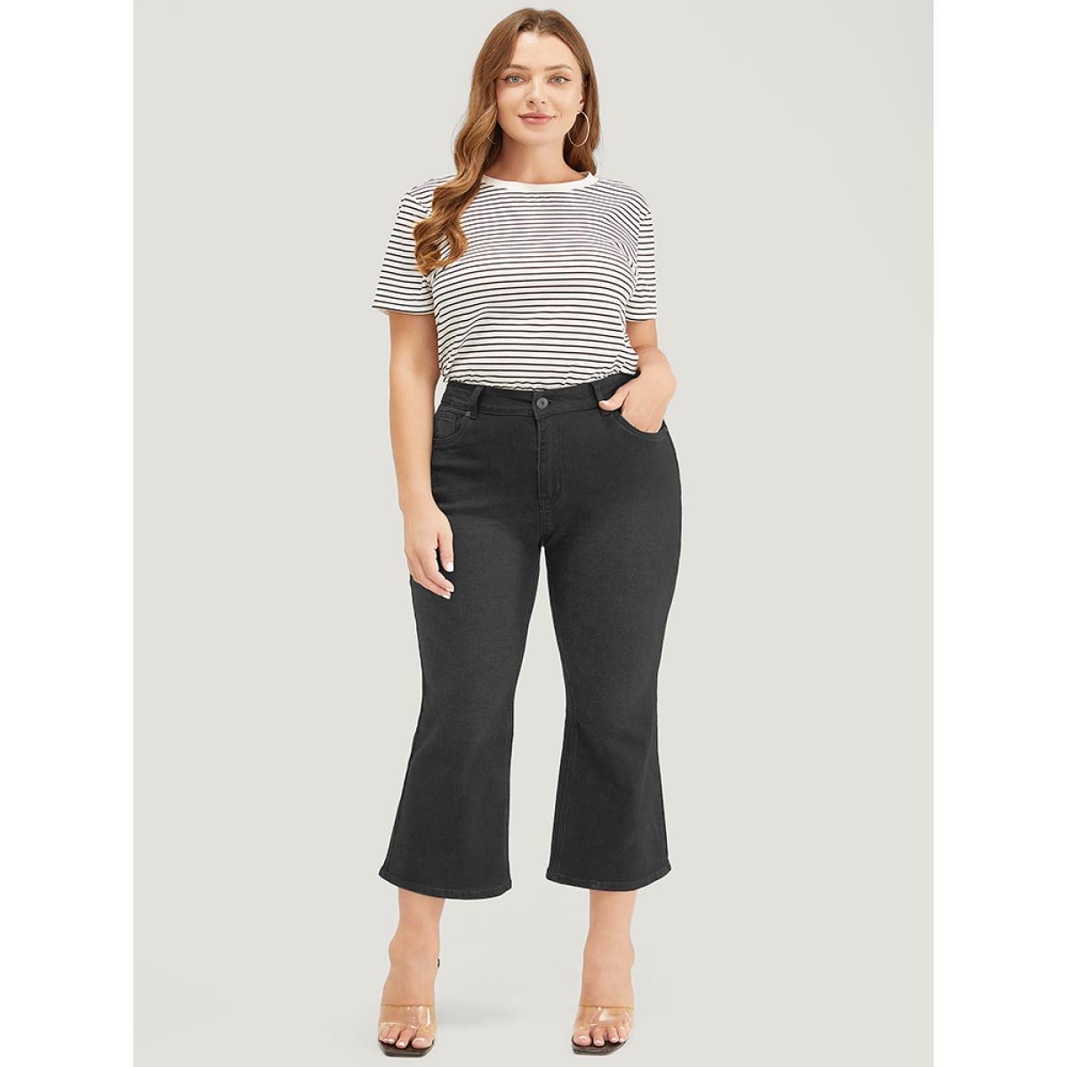 Plus Size Bootcut Slightly Stretchy High Rise Black Wash Cropped Jeans Women Black Casual Plain Pocket Low stretch Pocket Jeans BloomChic 12/L Product Image