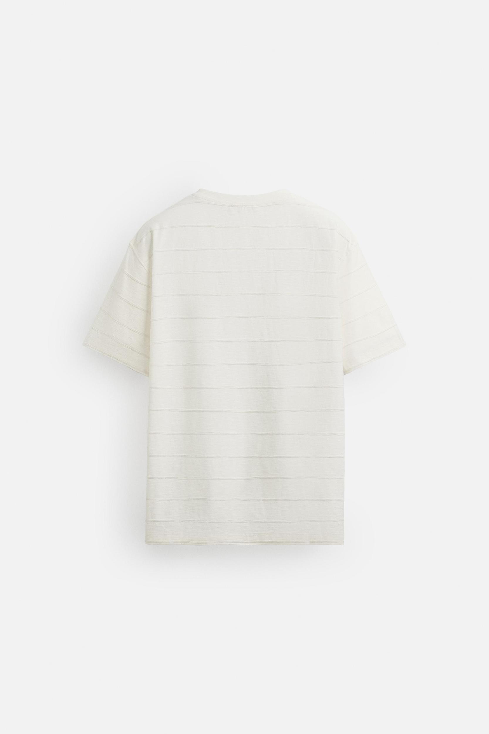 STRIPED IRREGULAR TEXTURED T-SHIRT Product Image