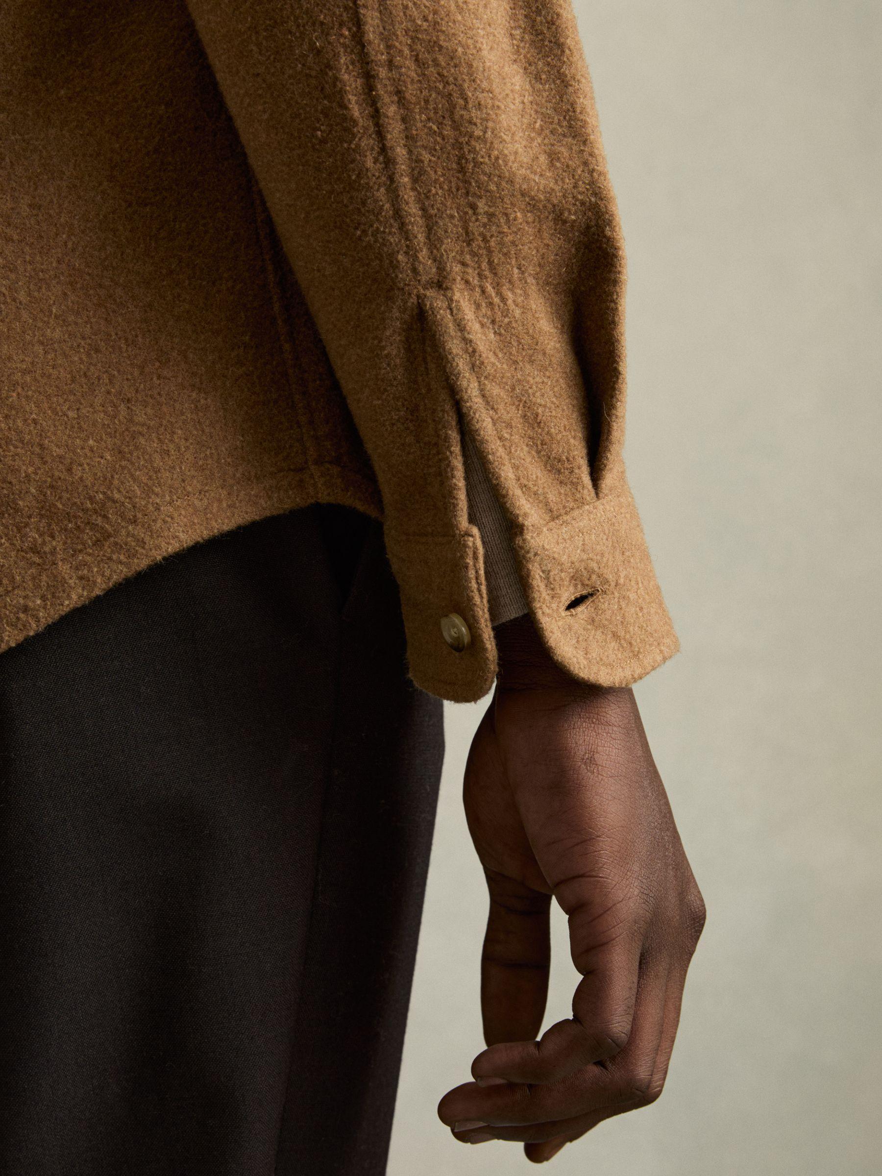 Twin-Pocket Overshirt With Wool in Camel Product Image