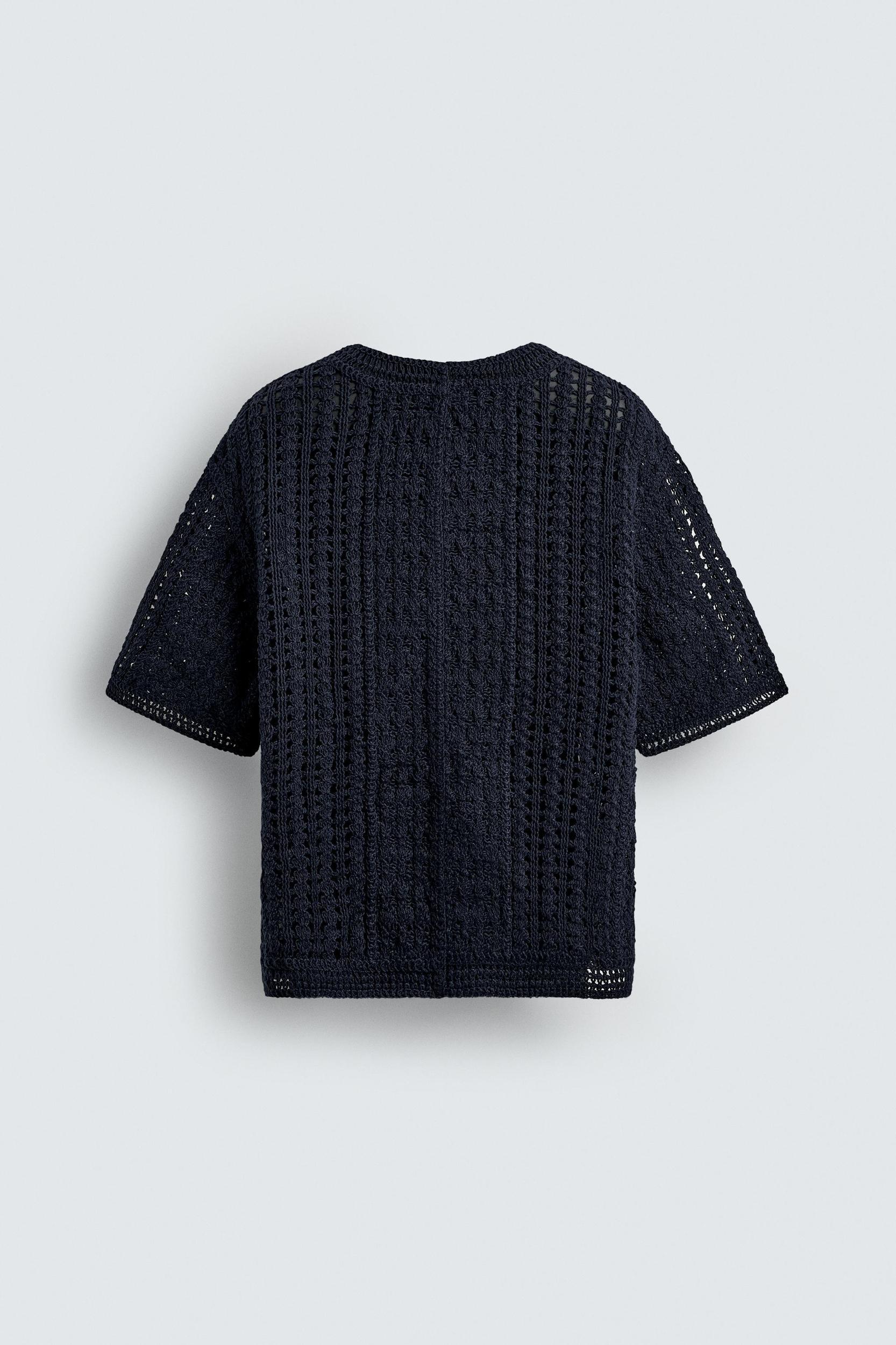 CROCHET TEXTURED T-SHIRT Product Image