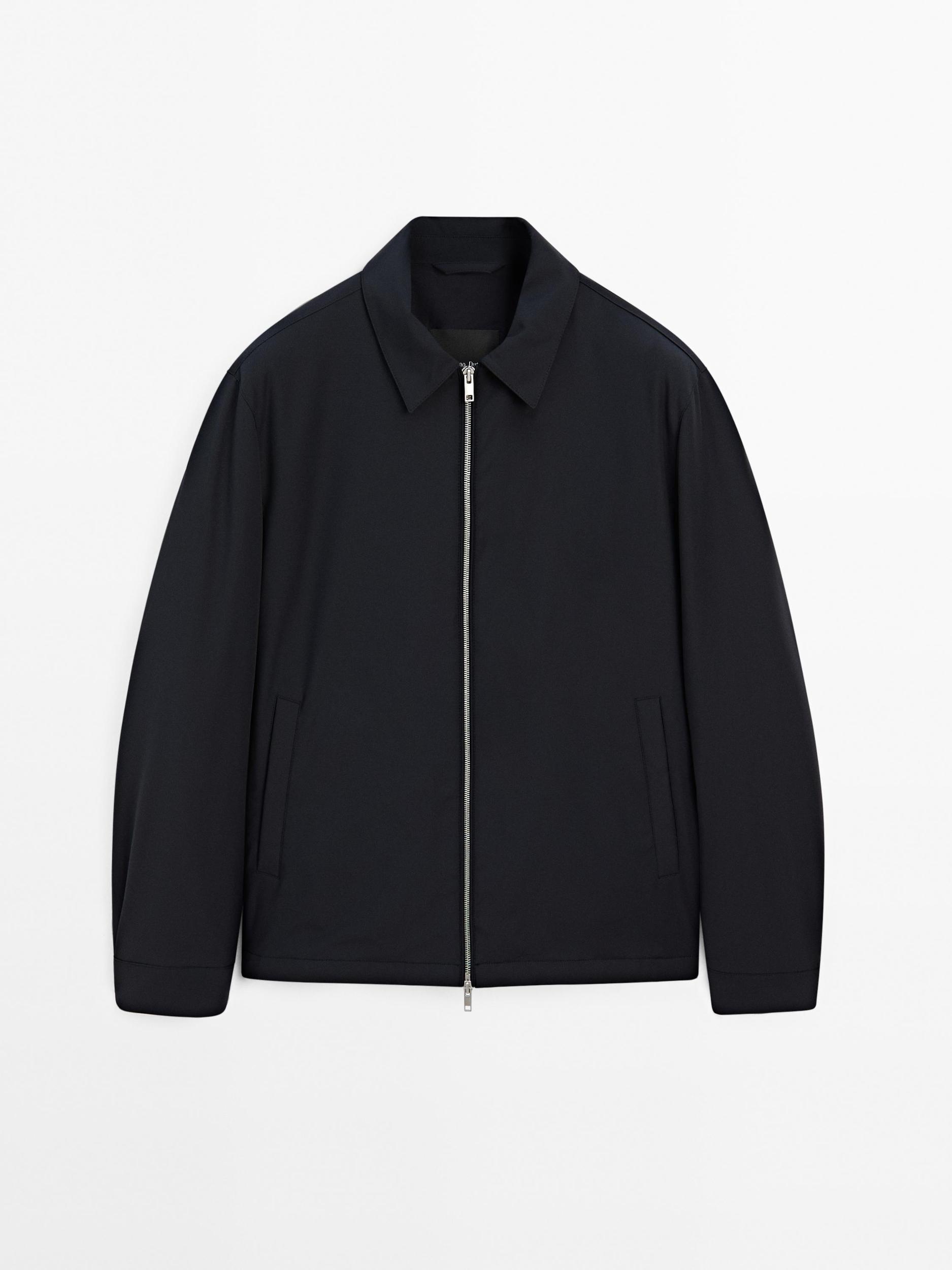 Lightweight water-repellent jacket Product Image