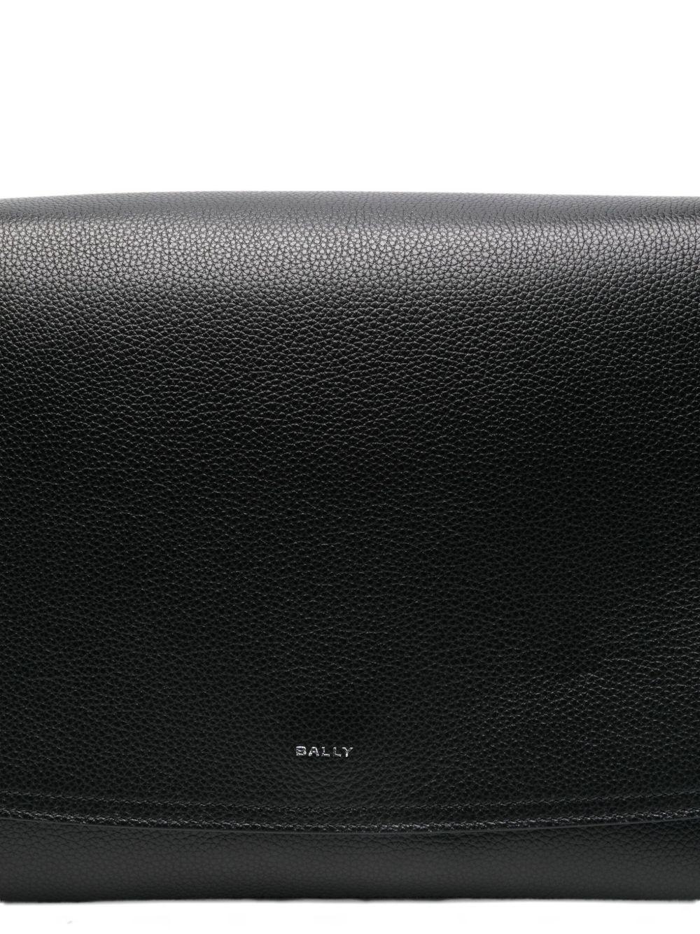 Capitol leather messenger bag Product Image