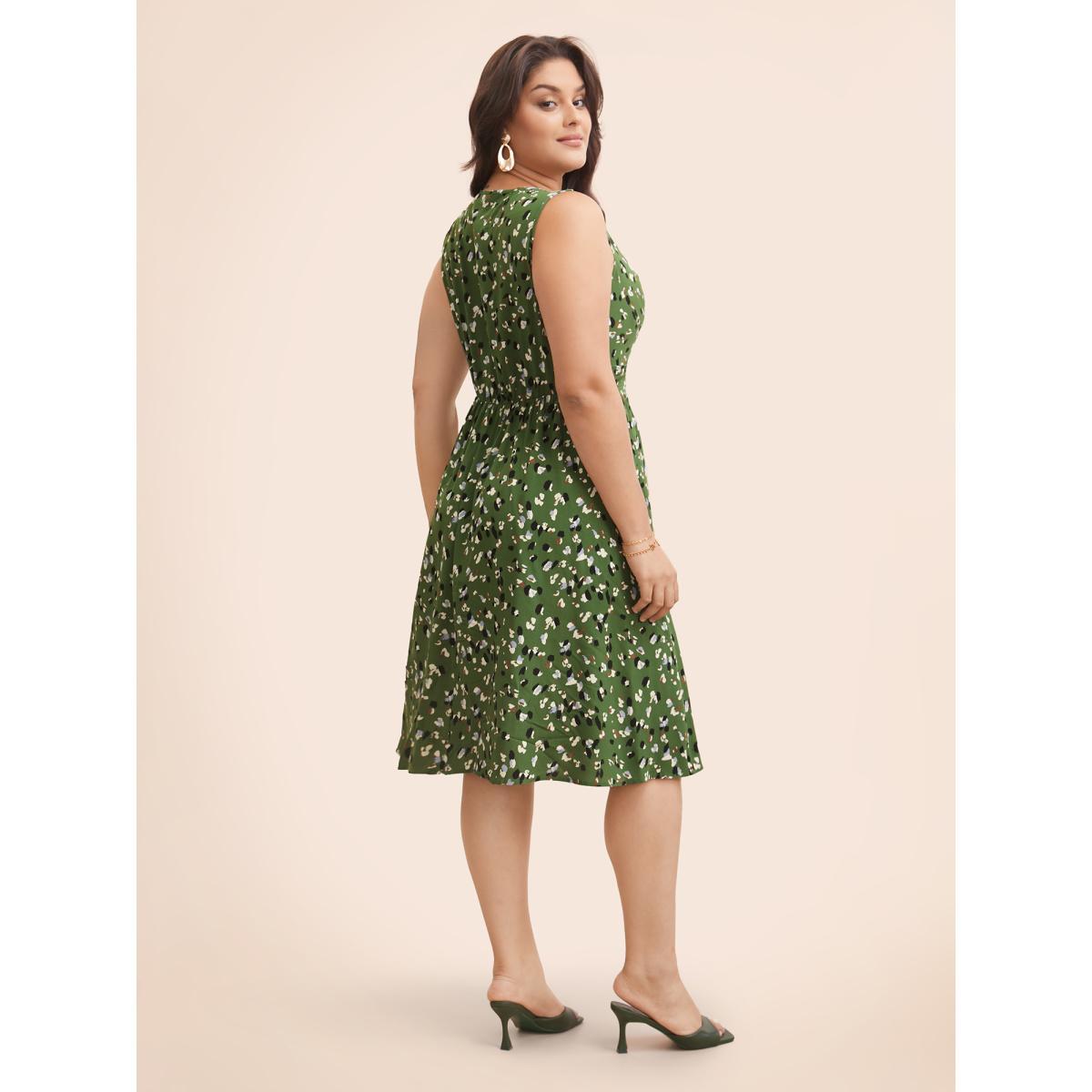 Plus Size Allover Print Pocket Flutter Crossover Ruched Tank Dress DarkGreen Women Elegant Twist Round Neck Sleeveless Curvy Midi Dress BloomChic 10/M Product Image