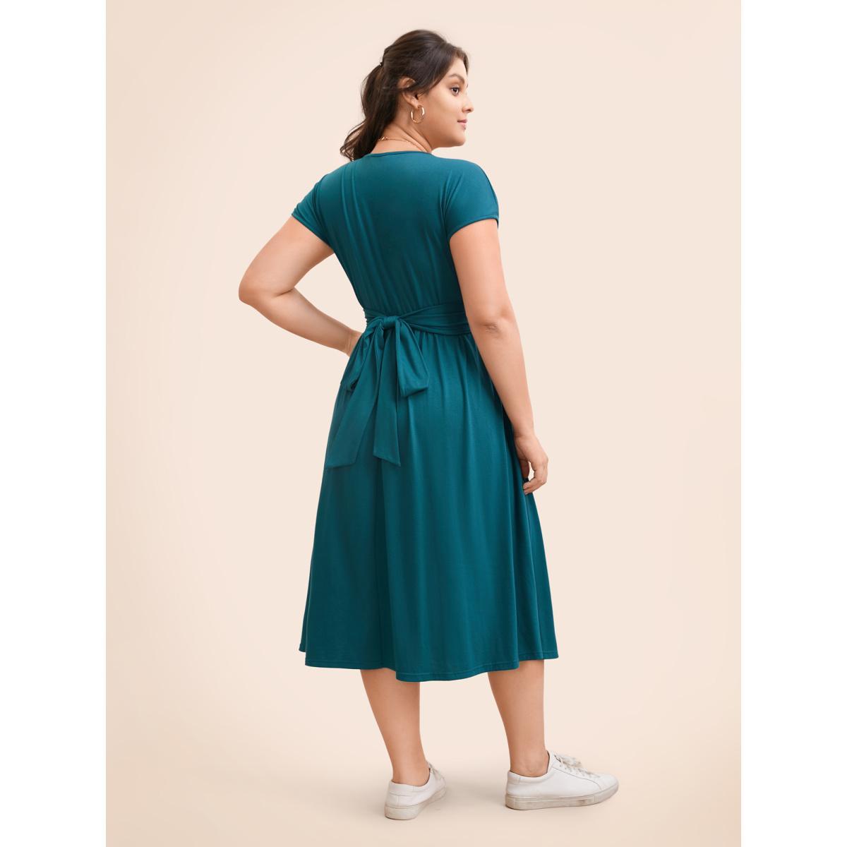 Plus Size Solid Tie Knot Pleated Cap Sleeve Dress Aegean Women Elegant Tie knot V-neck Cap Sleeve Curvy BloomChic 18-20/2X Product Image