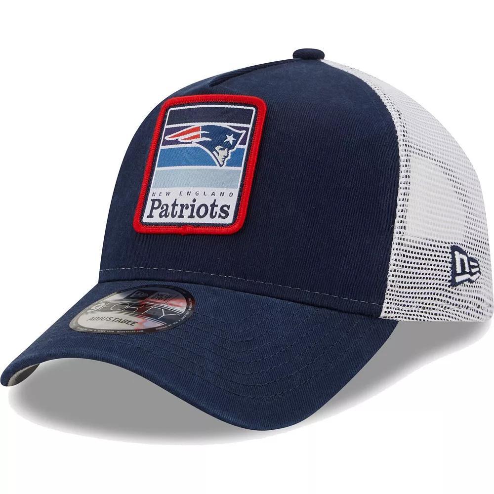 Men's New Era Navy/White New England Patriots Gradient Trucker 9FORTY Snapback Hat, Blue Product Image