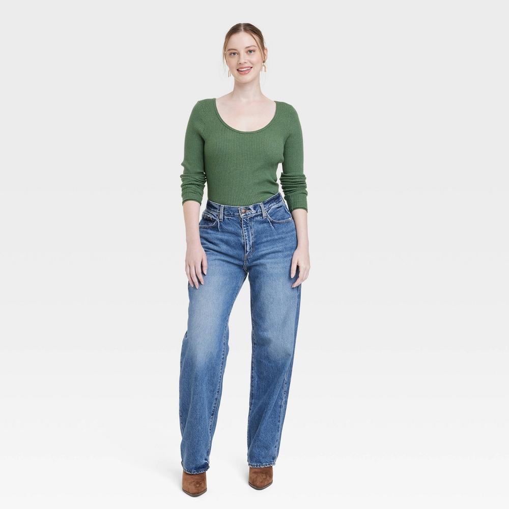 Women's Mid-Rise 90's Baggy Jeans - Universal Thread™ Medium Wash 8 Product Image