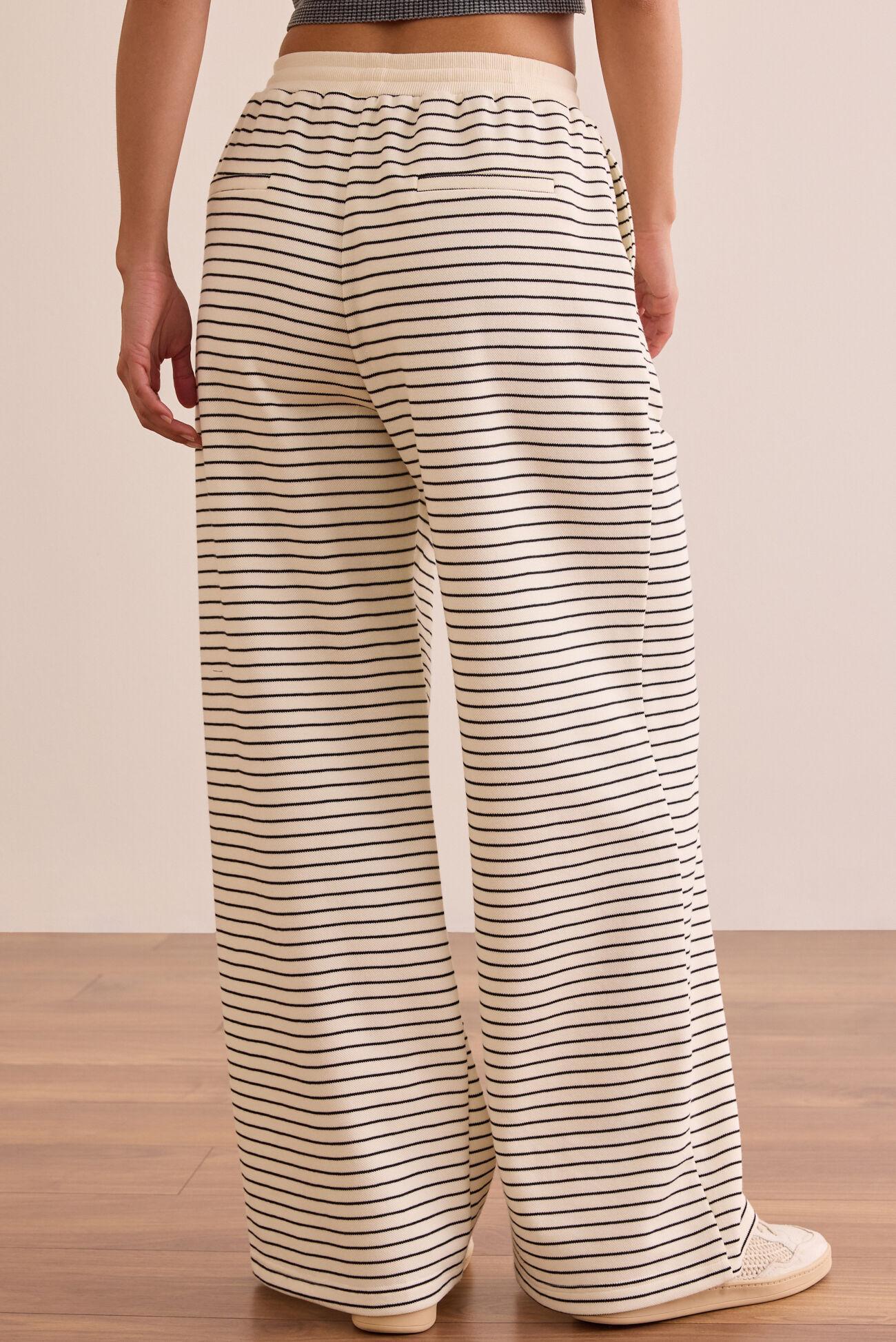 Stride Lounge Pants Product Image