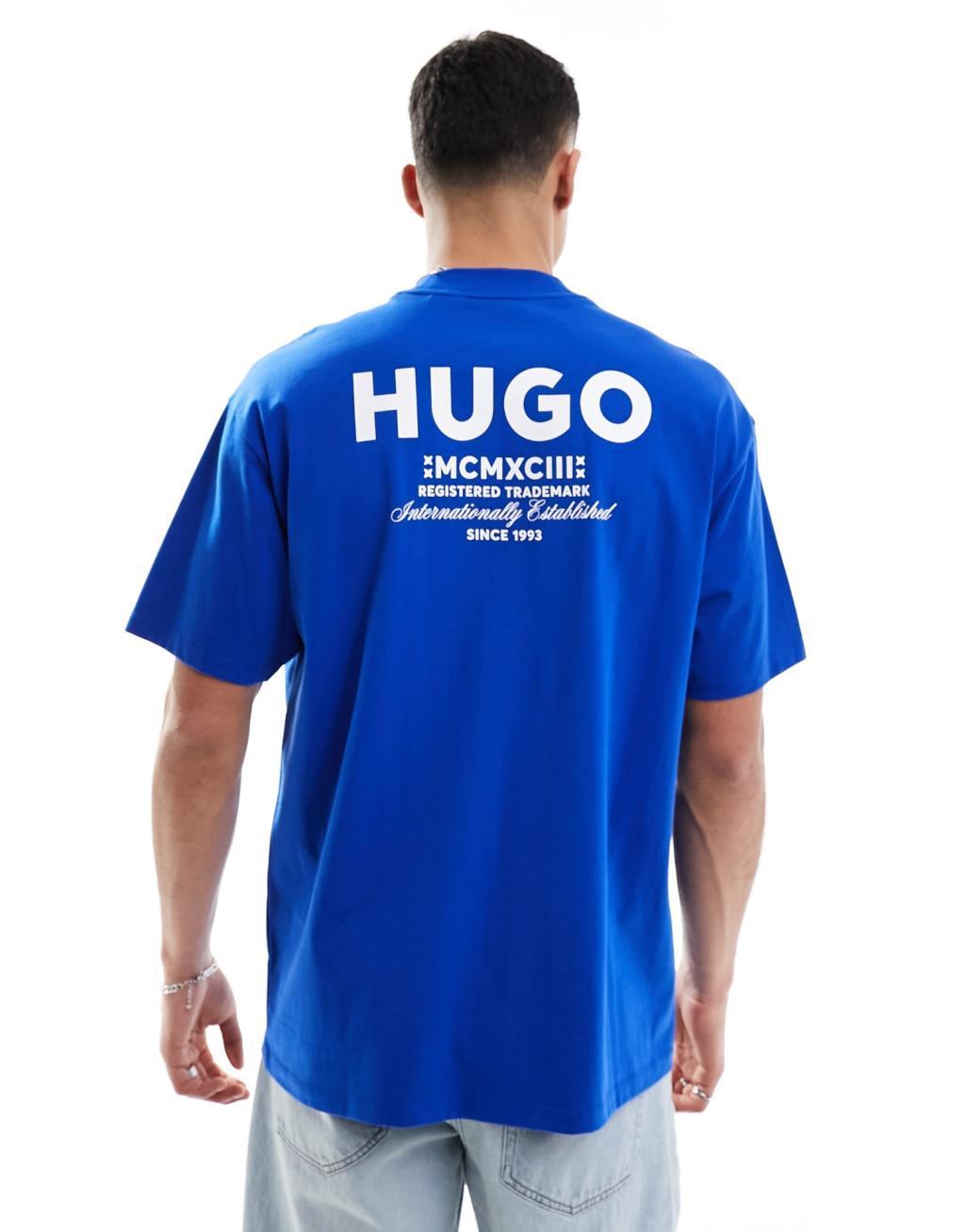 HUGO Blue oversized T-shirt in blue Product Image