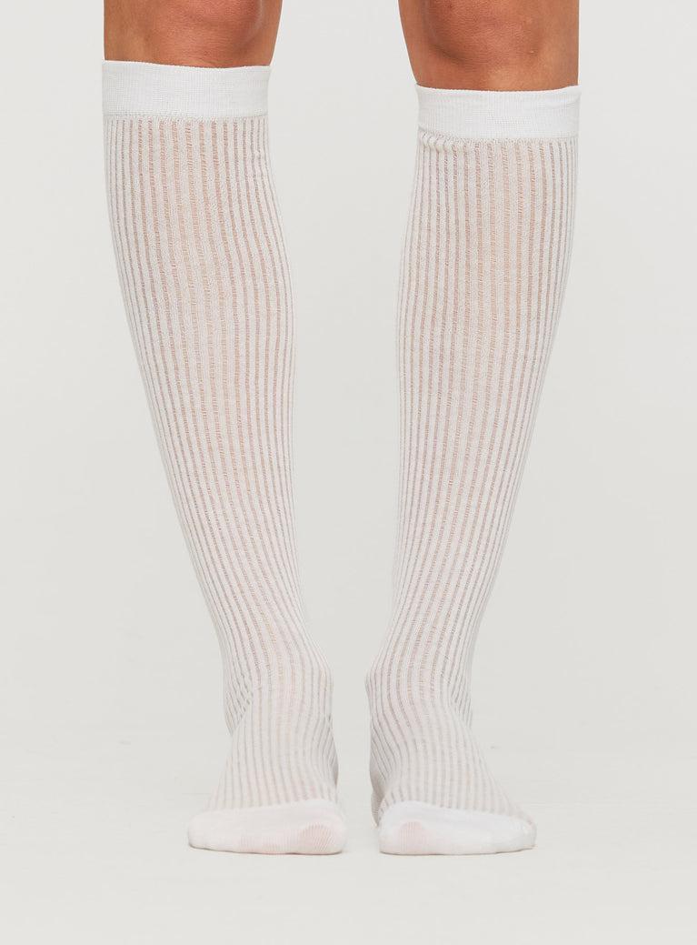 Artizan Socks White Product Image
