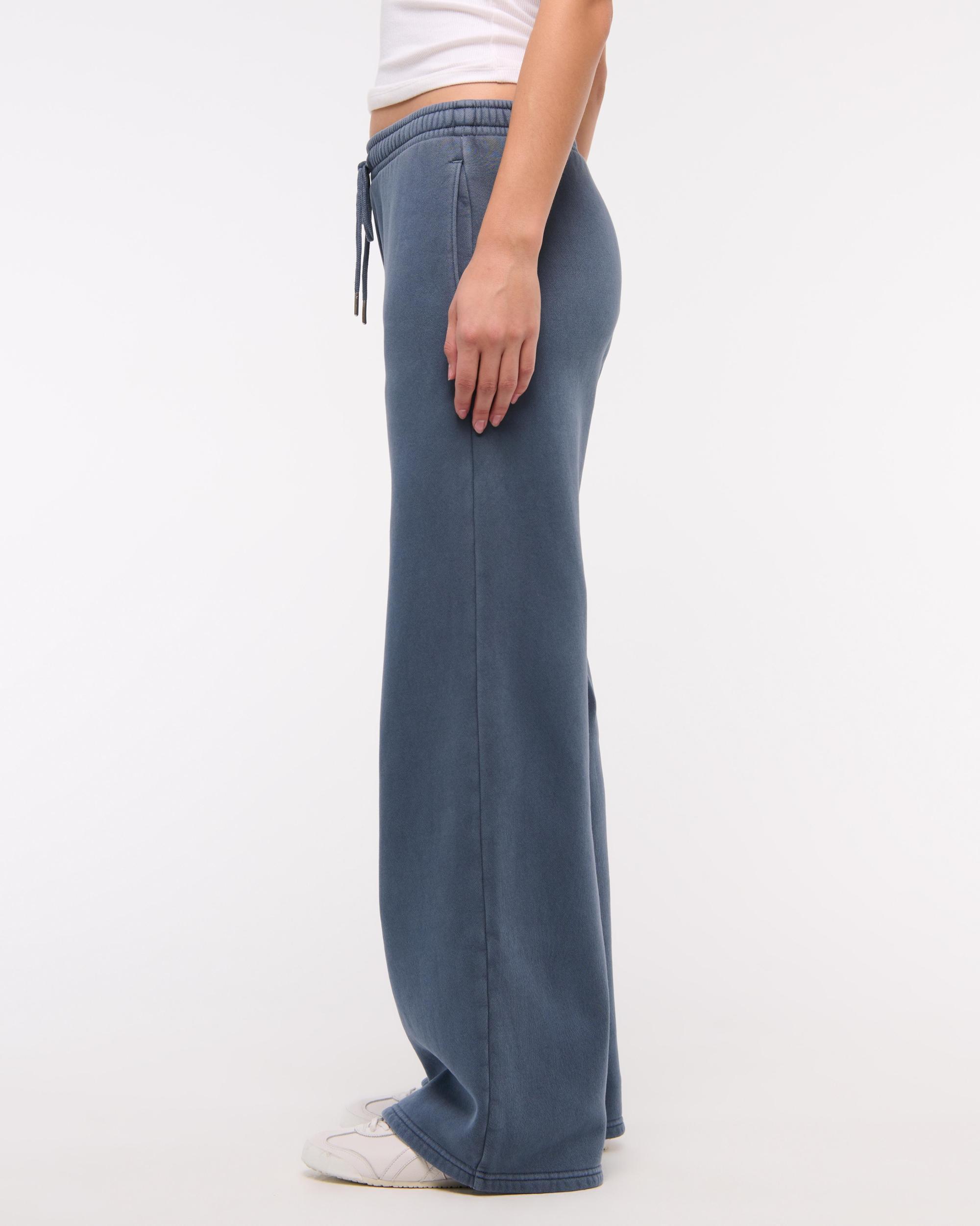 Essential Sunday Wide Leg Sweatpant Product Image