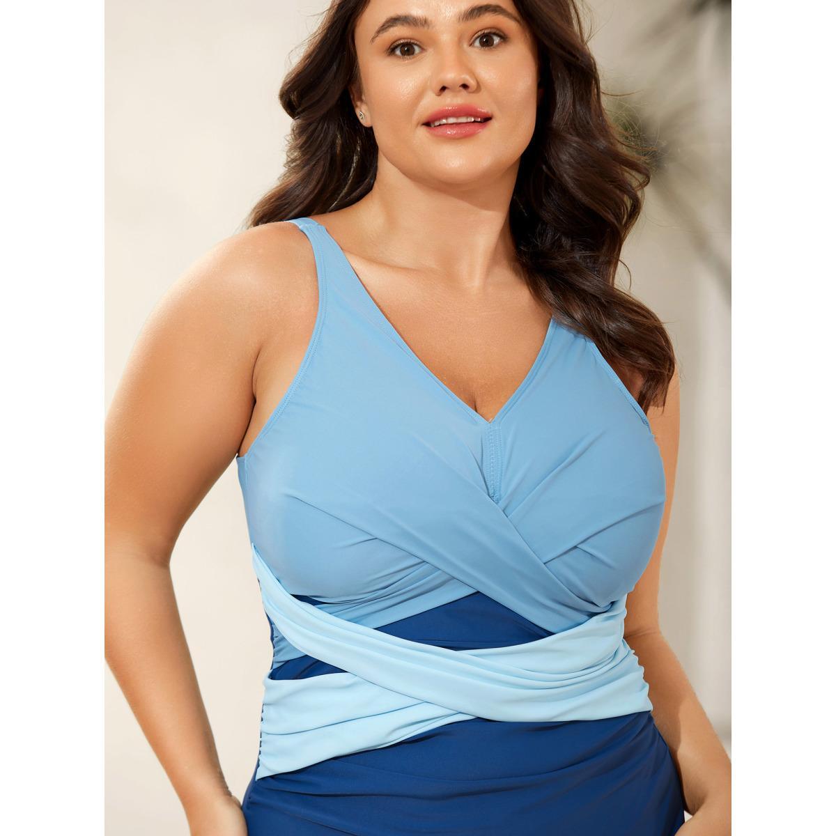 Plus Size Color-Block Twist Front One-Piece Swimsuit Women's Swimwear Aegean Beach Twist Curve Bathing Suits High stretch One Pieces BloomChic 22-24/3X Product Image