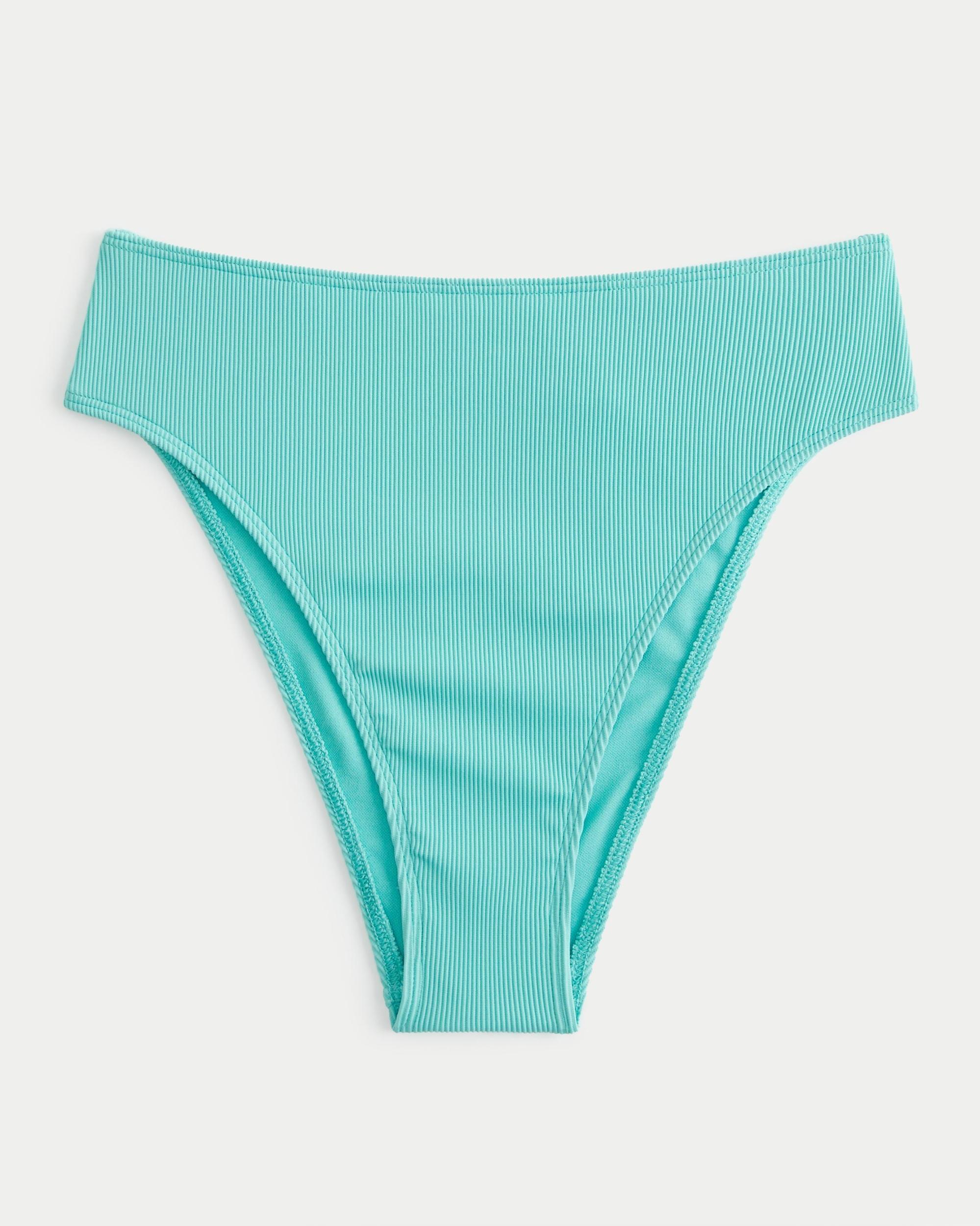 Clothing for Women & Men | Teen Clothing | Hollister Co. Product Image