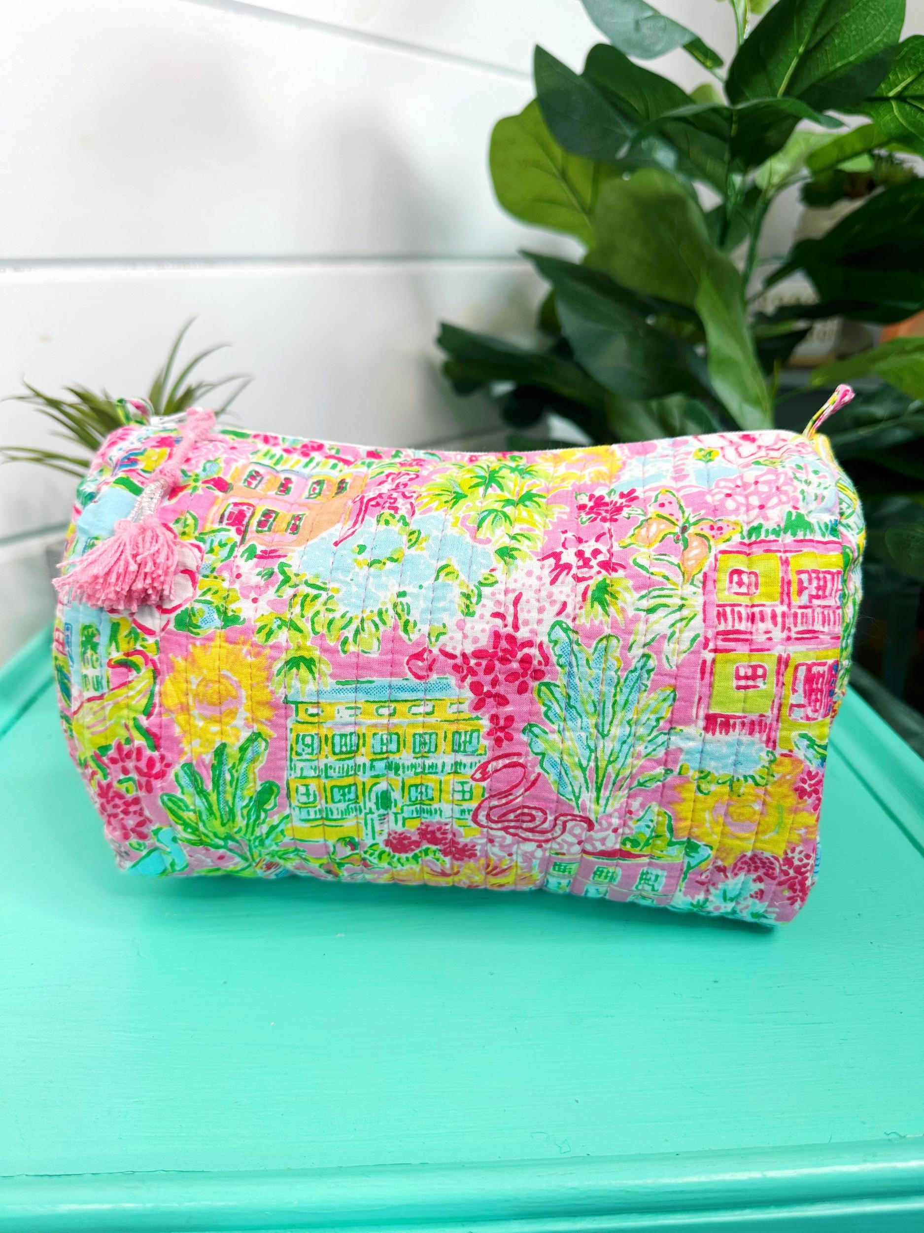 Cottage Floral Quilted Tote Bag Product Image