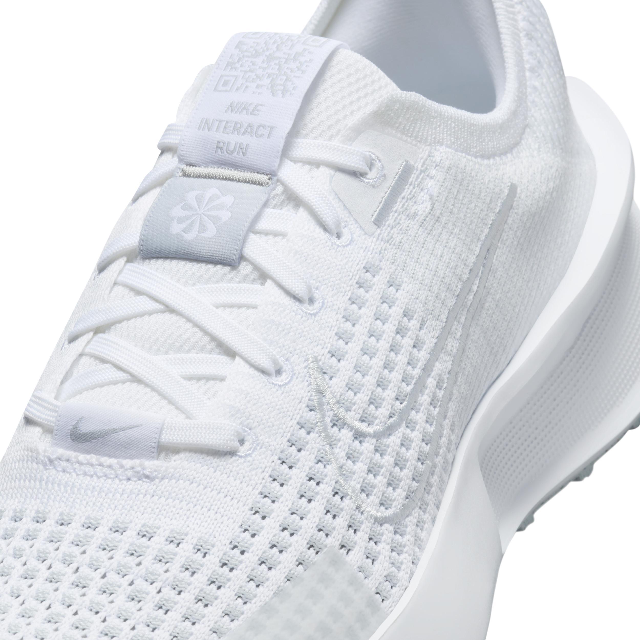 Nike Women's Interact Run Road Running Shoes Product Image