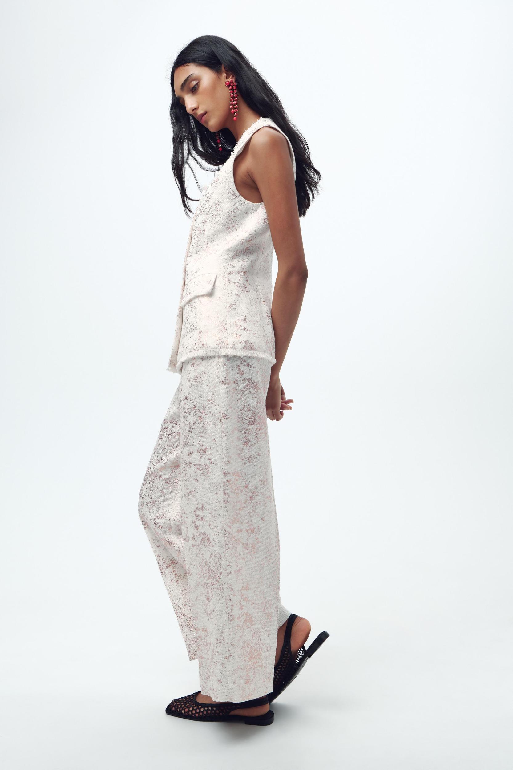METALLIC LOOK VEST Product Image