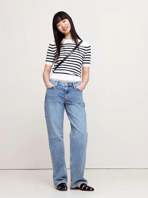 Mid-Rise 90s Loose Jean Product Image