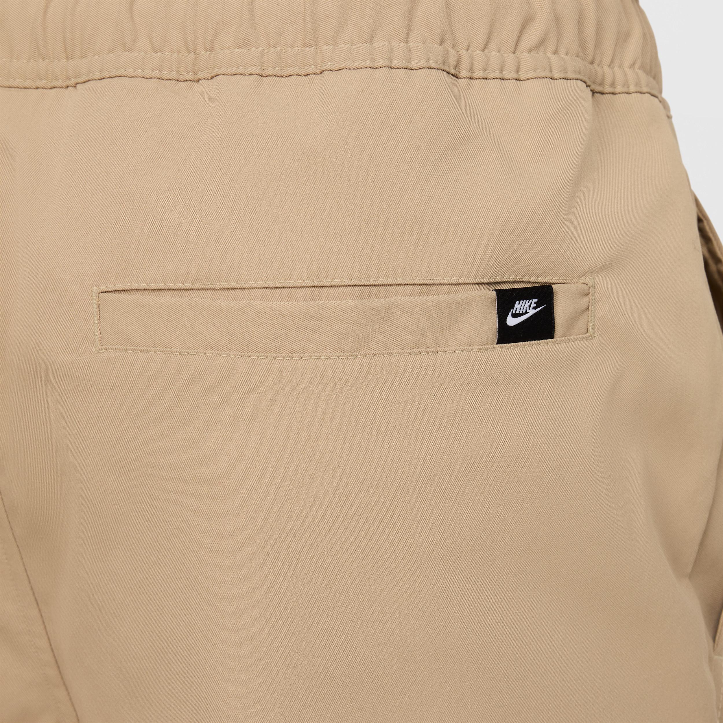 Nike Men's Club Woven Tapered Pants Product Image