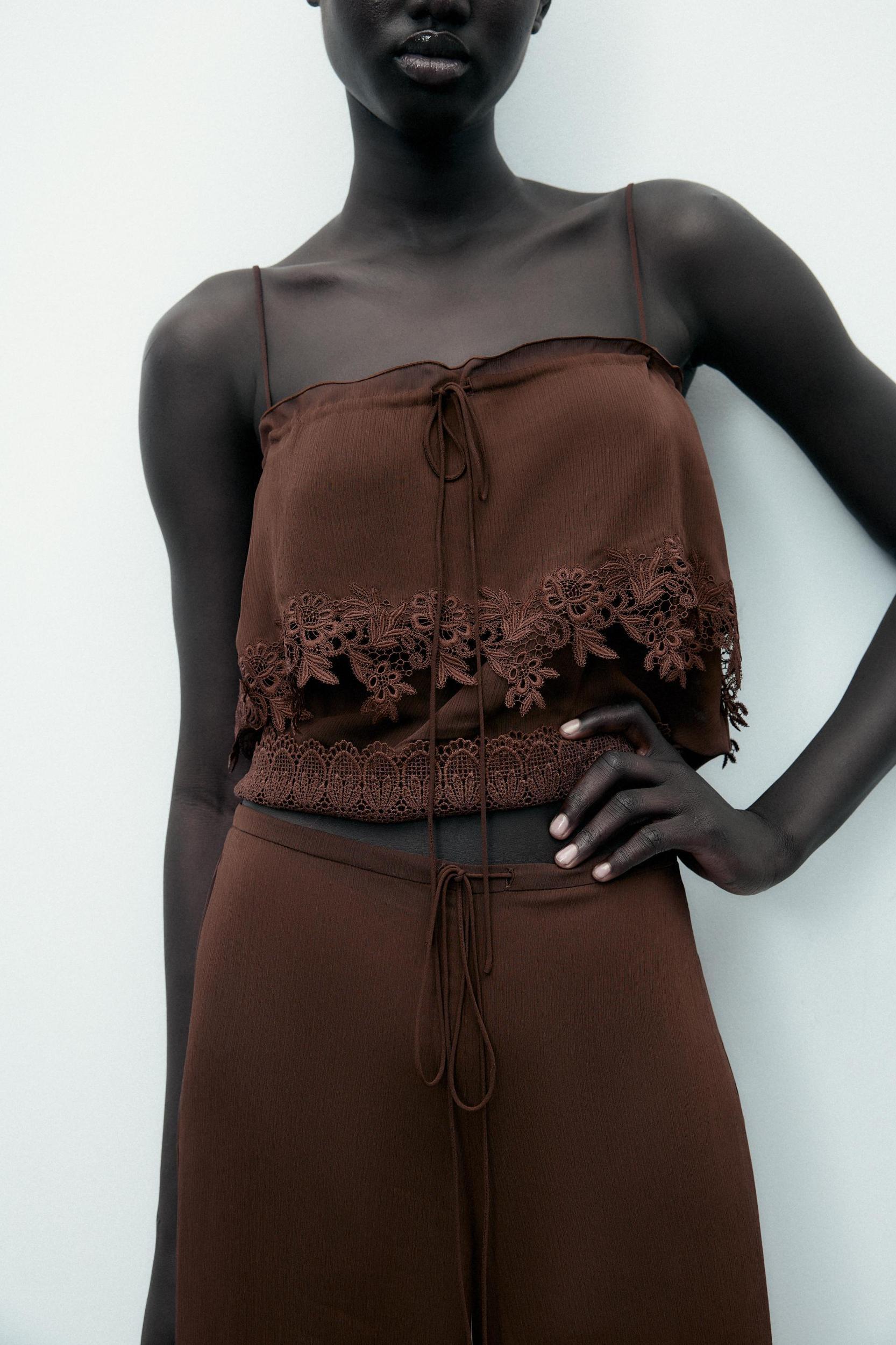 LACE STRAP TOP Product Image