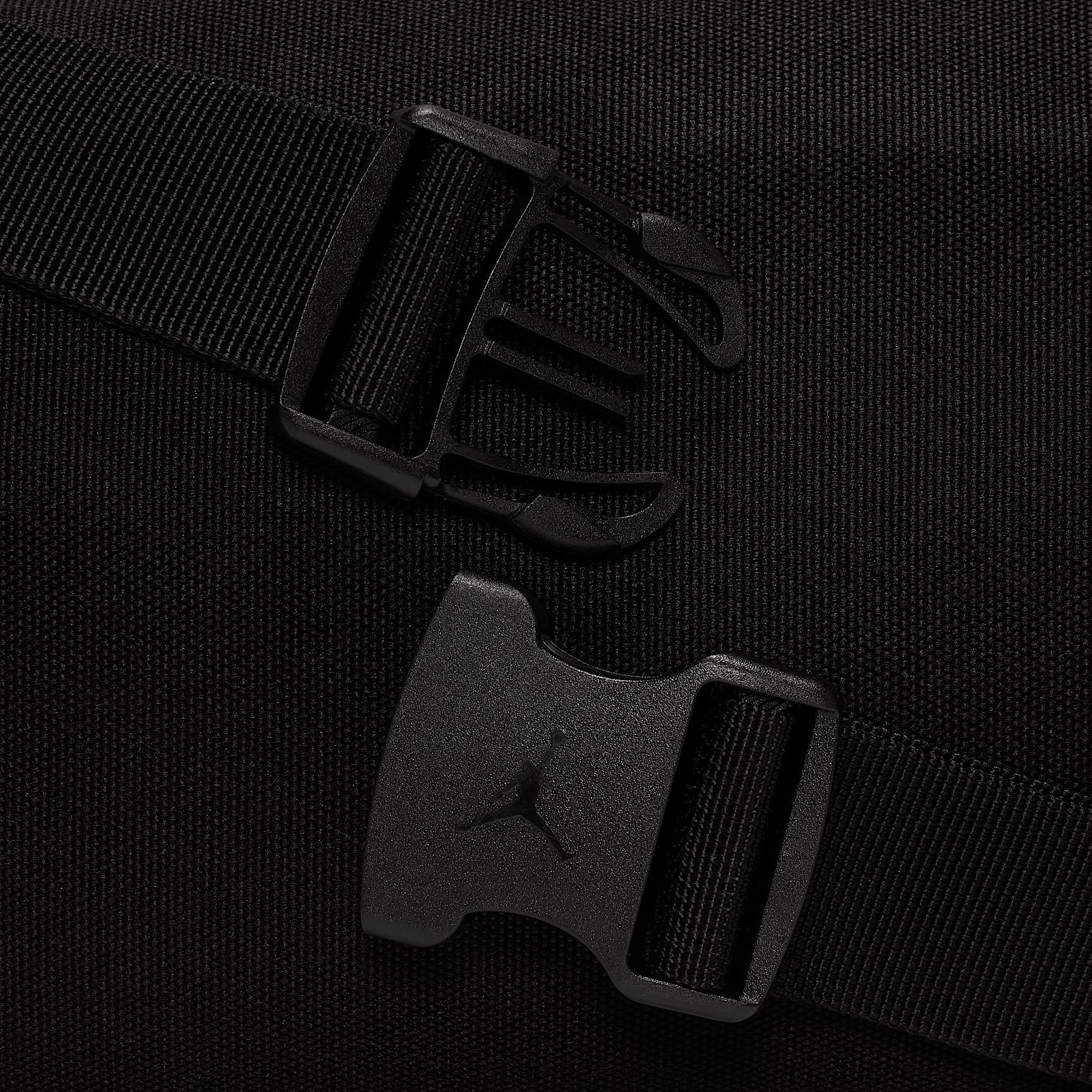 Jordan Crossbody Bag (3.3L) Product Image