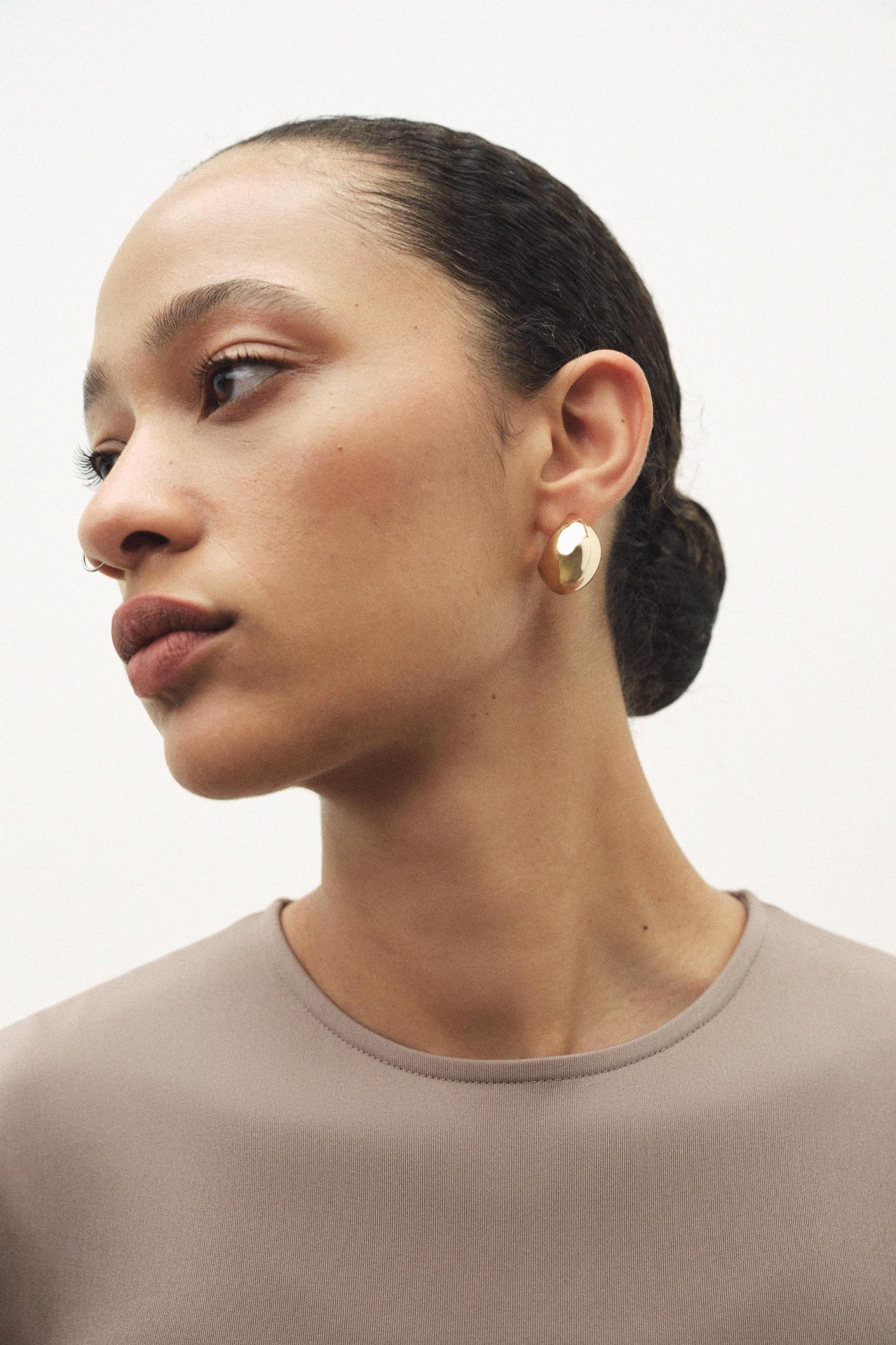 EMBOSSED HOOP EARRINGS Product Image