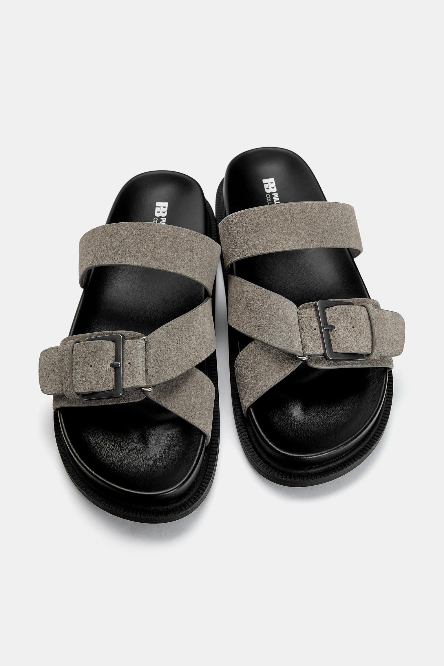 Leather sandals with buckle Product Image