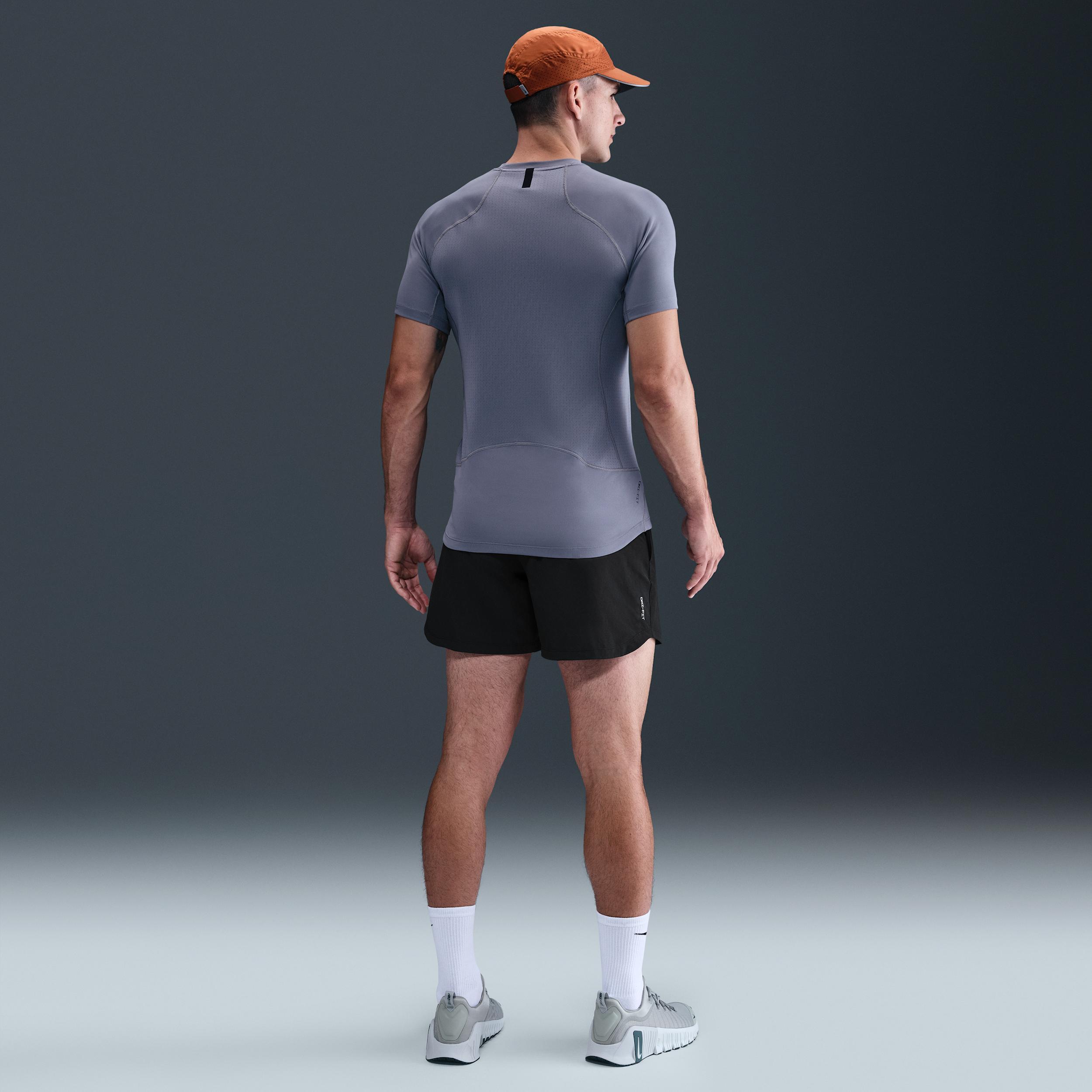 Men's Nike Pro Training Dri-FIT 6" Shorts Product Image