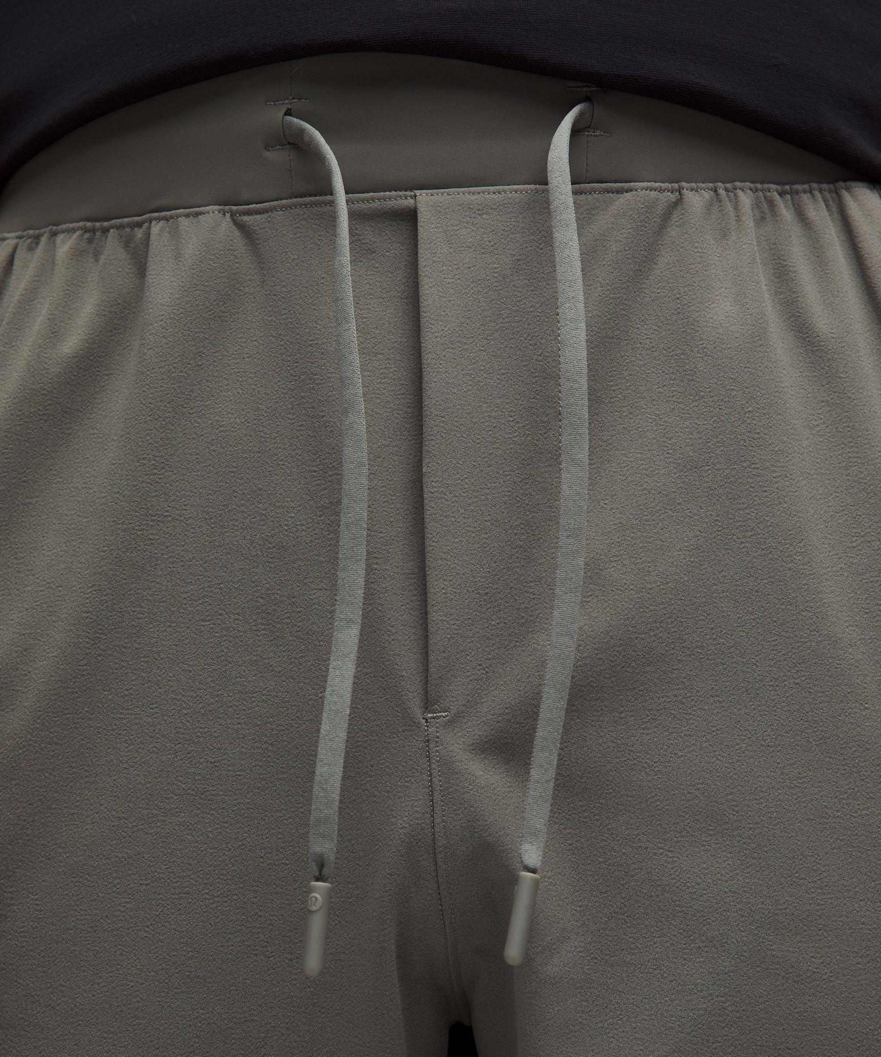 Zeroed In Classic-Fit Cargo Jogger *Regular Product Image
