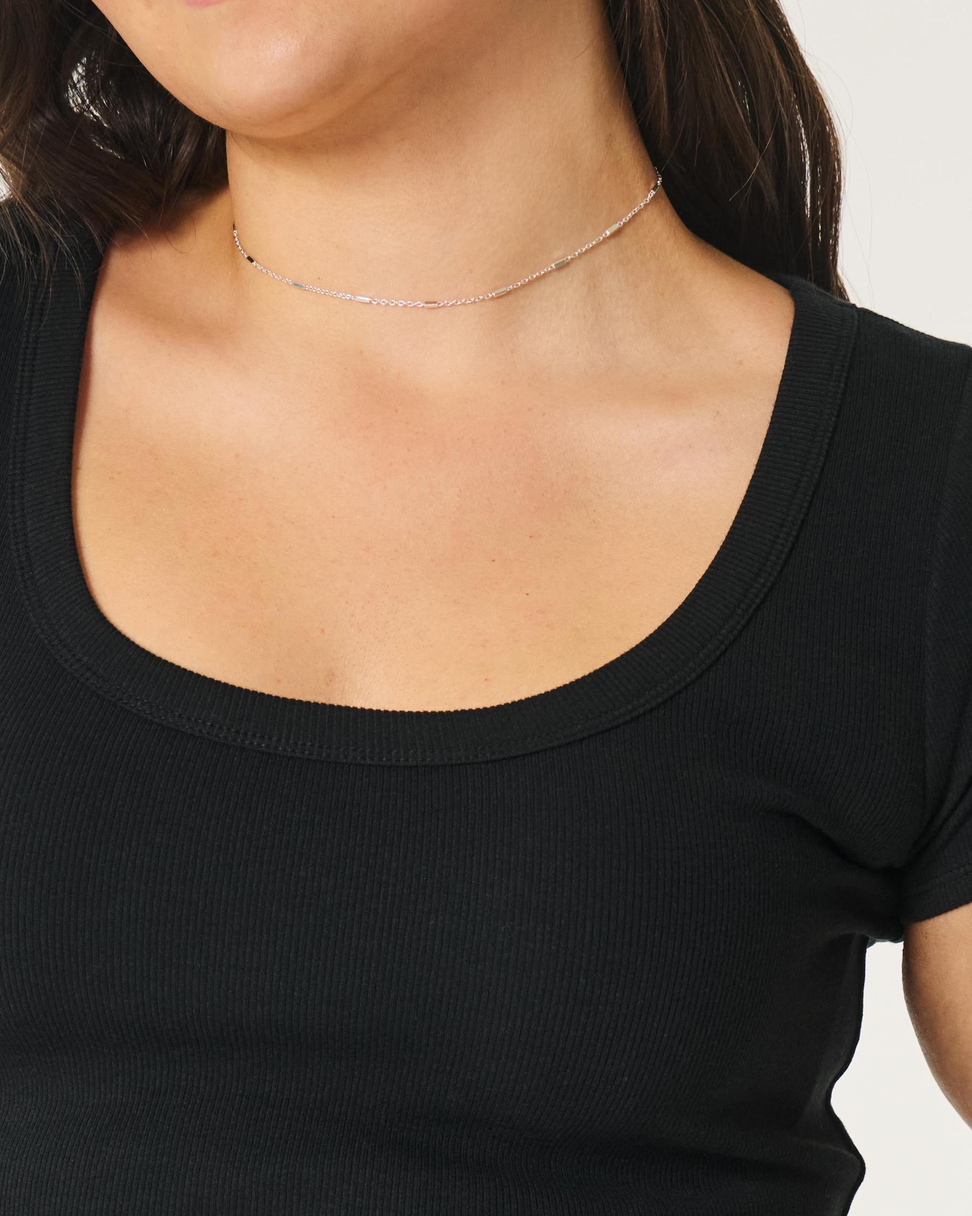 Clothing for Women & Men | Teen Clothing | Hollister Co. Product Image
