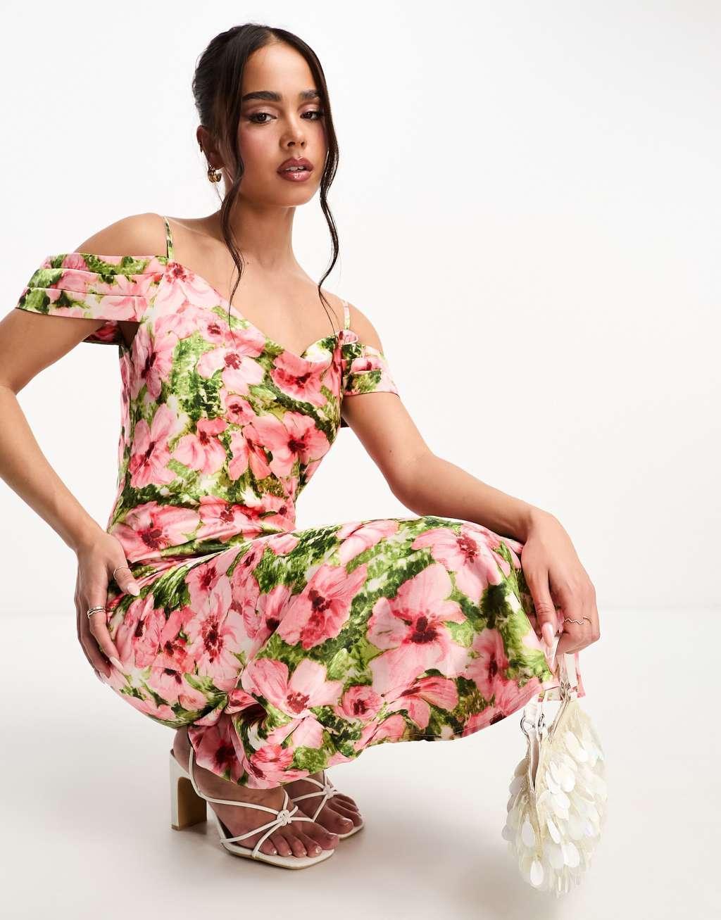 Hope & Ivy cold shoulder satin midaxi dress Product Image