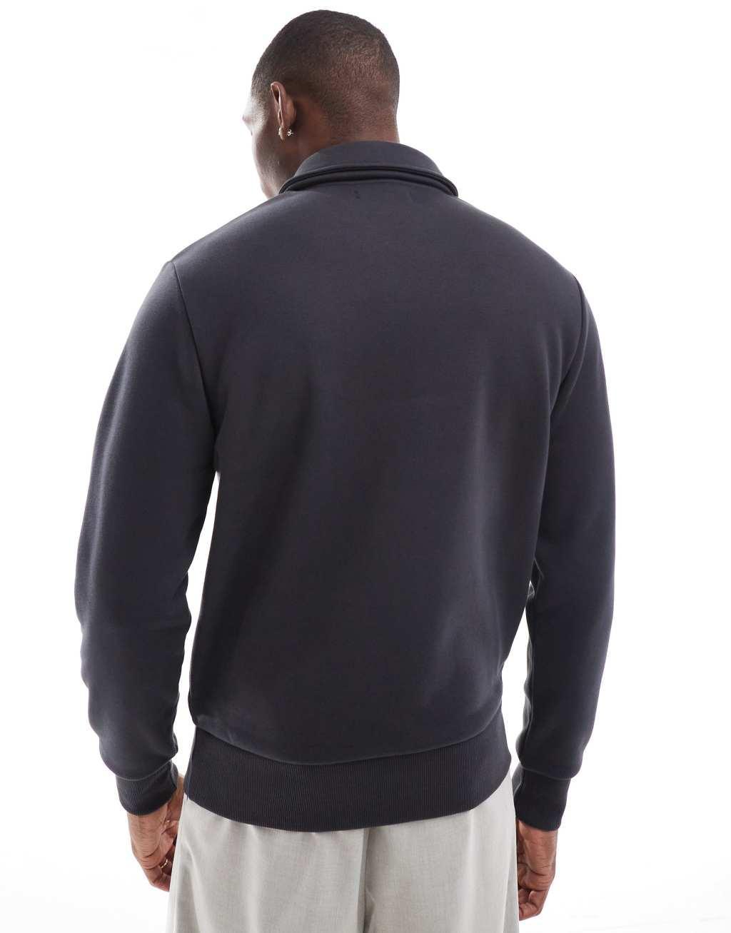 Fred Perry half zip sweatshirt in gray with collar detail Product Image