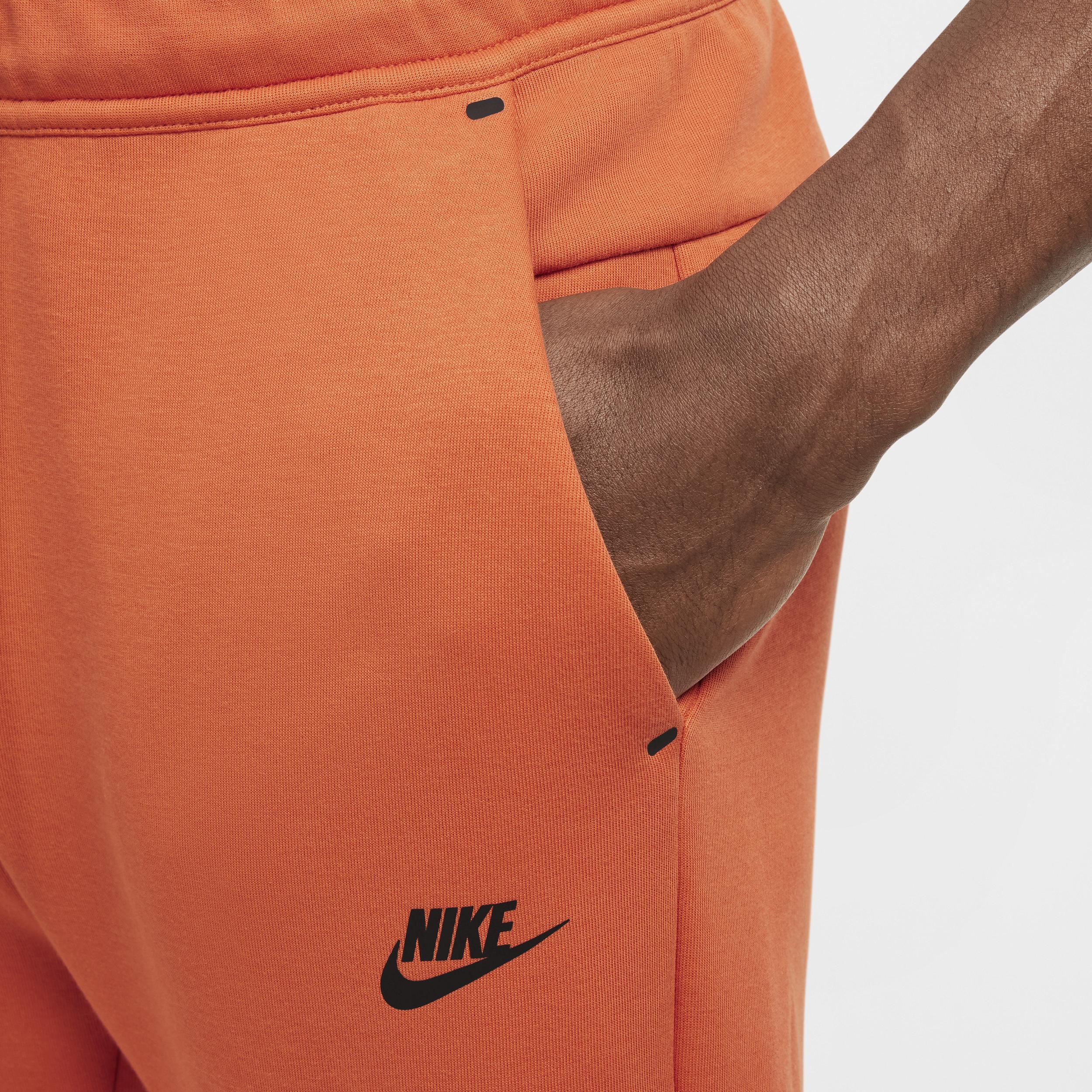 Nike Men's Tech Fleece Jogger Pants Product Image