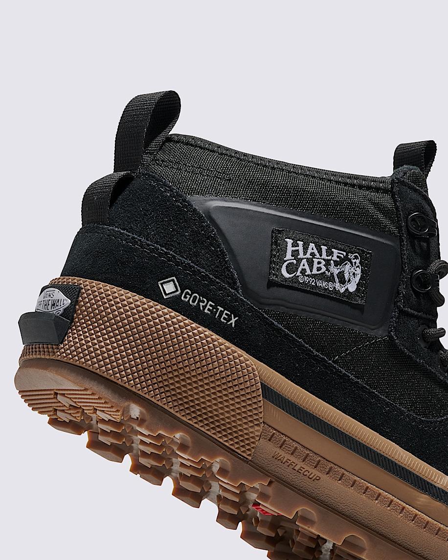 MTE Half Cab GORE-TEX Insulated Shoe in Black / Gum| Vans US Product Image
