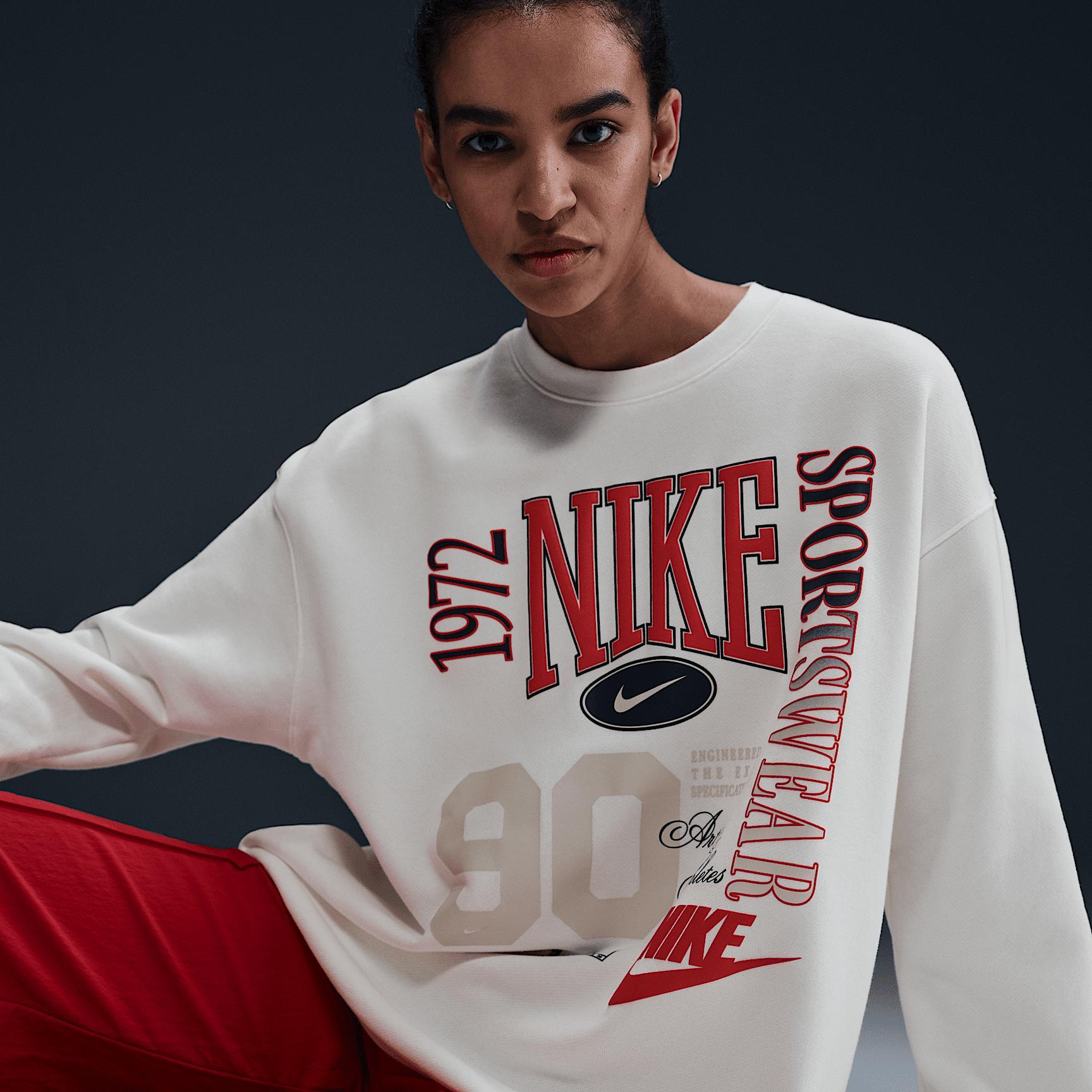 Nike Sportswear Women's Oversized Crew-Neck French Terry Sweatshirt Product Image