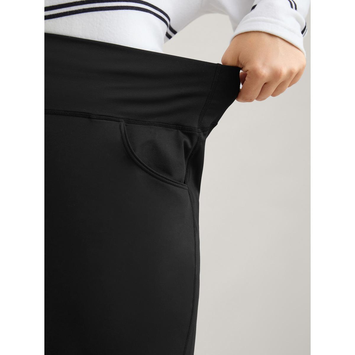 Plus Size Super Stretchy Wide-Leg Casual Pocket Pants Women Black Casual Mid Rise Everyday Pants BloomChic 30/6X Product Image