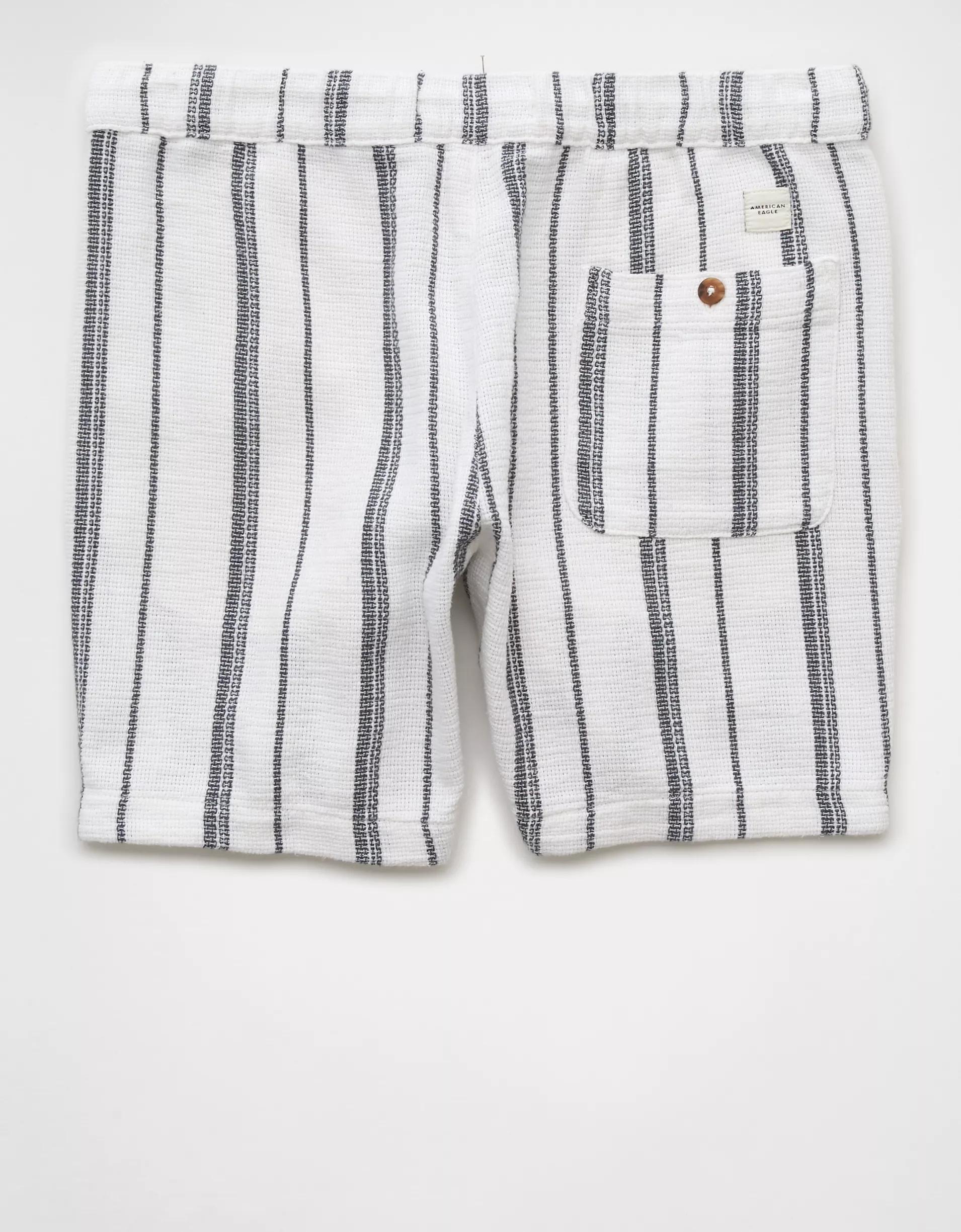 AE 7" Lived-In Trekker Short Product Image