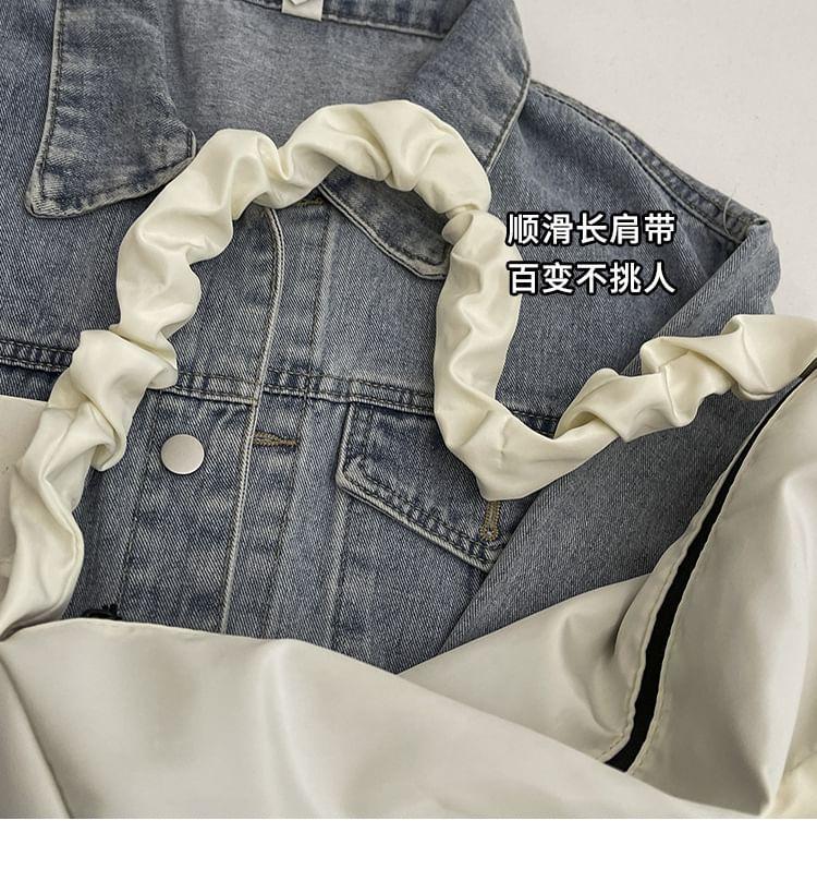 Multi-Pocket Crossbody Bag Product Image