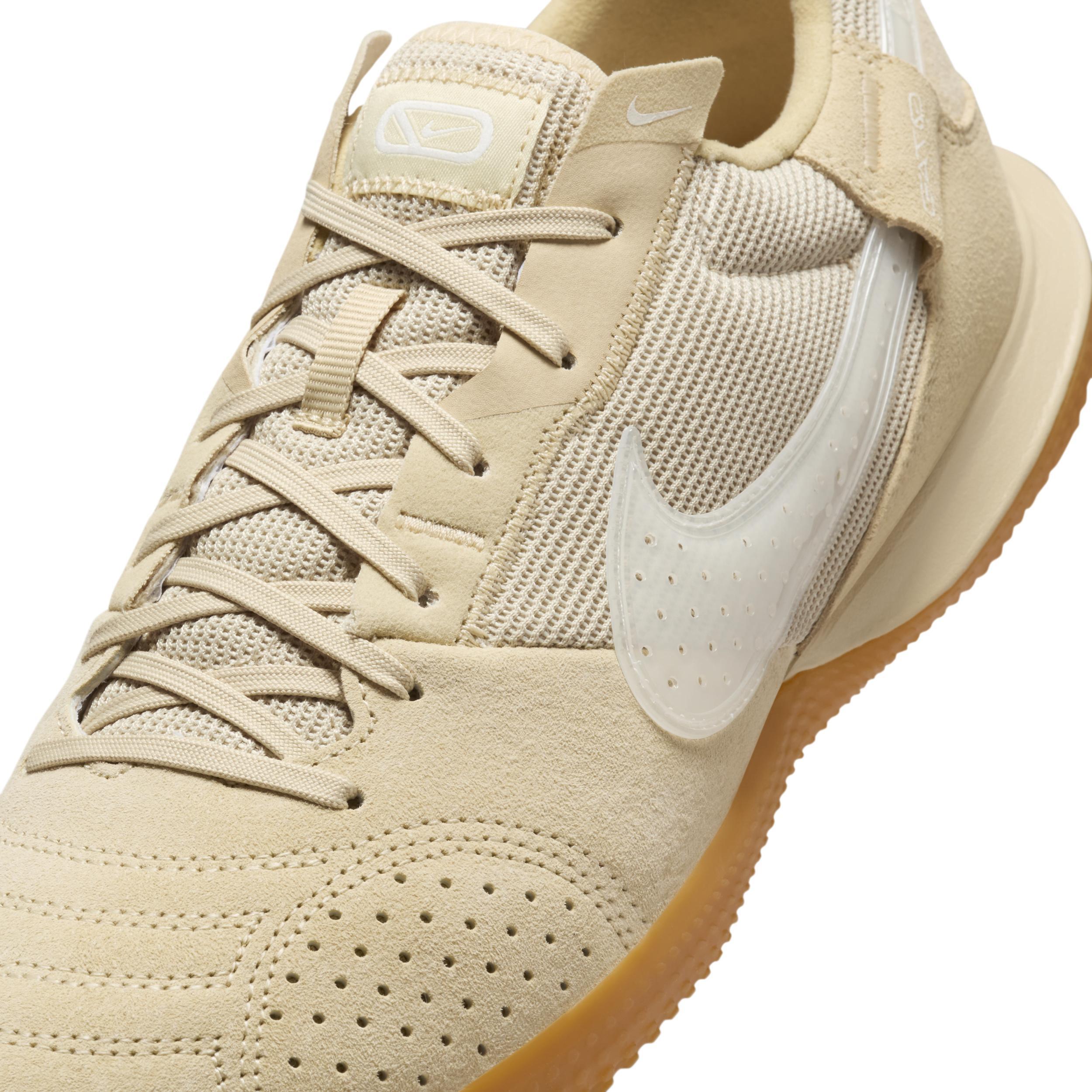 Nike Streetgato Low-Top Soccer Shoes Product Image