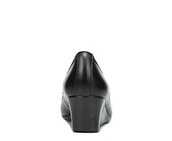 Lifestride Womens Groovy Pump Product Image