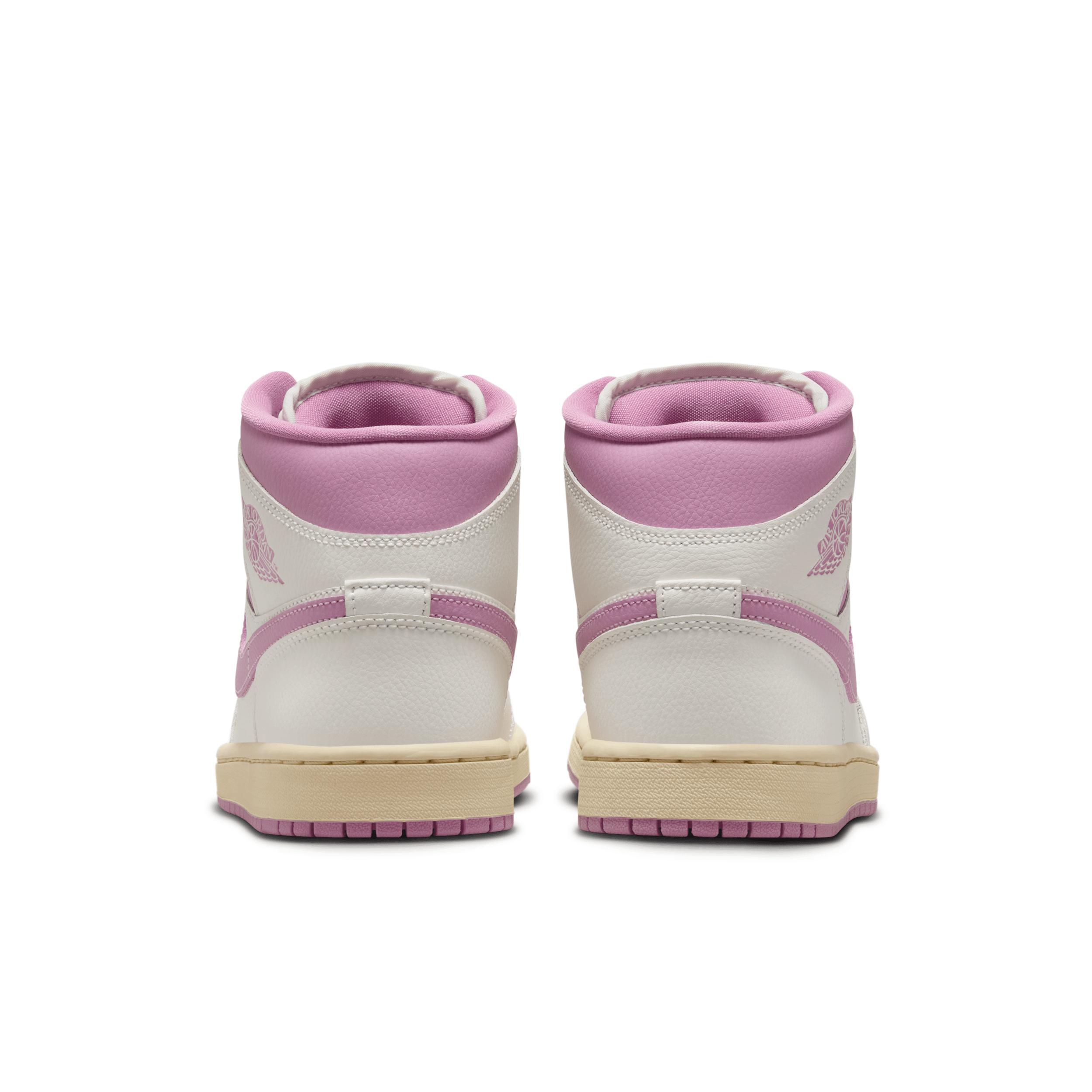 Women's Air Jordan 1 Mid Shoes Product Image