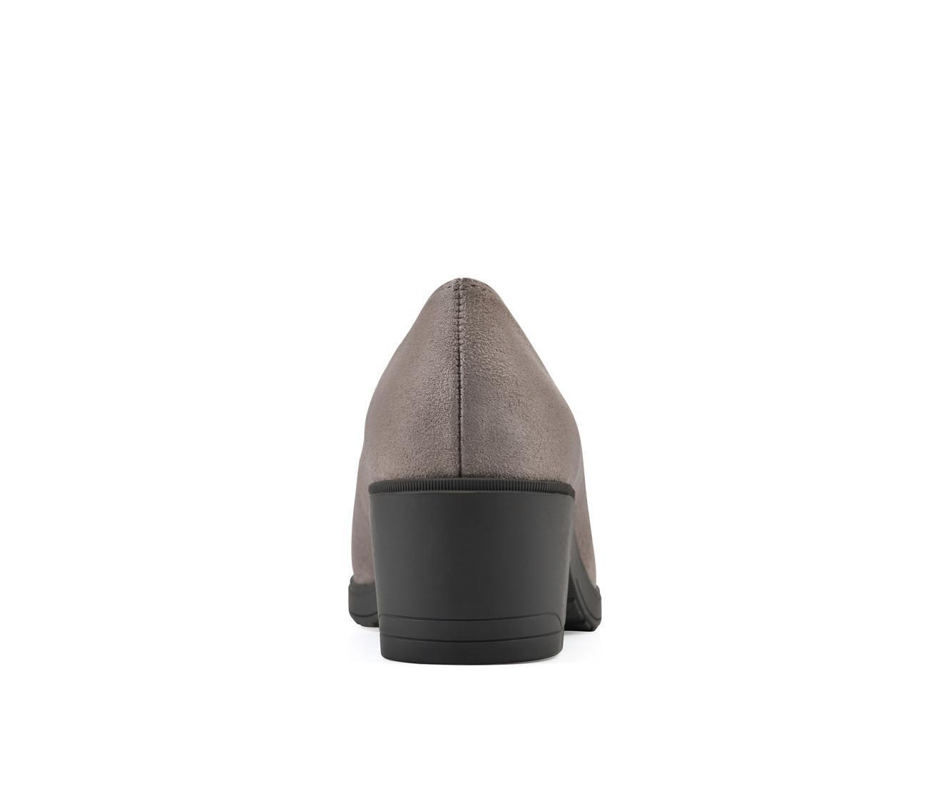 Women's Cliffs by White Mountain Hunton Shooties Product Image