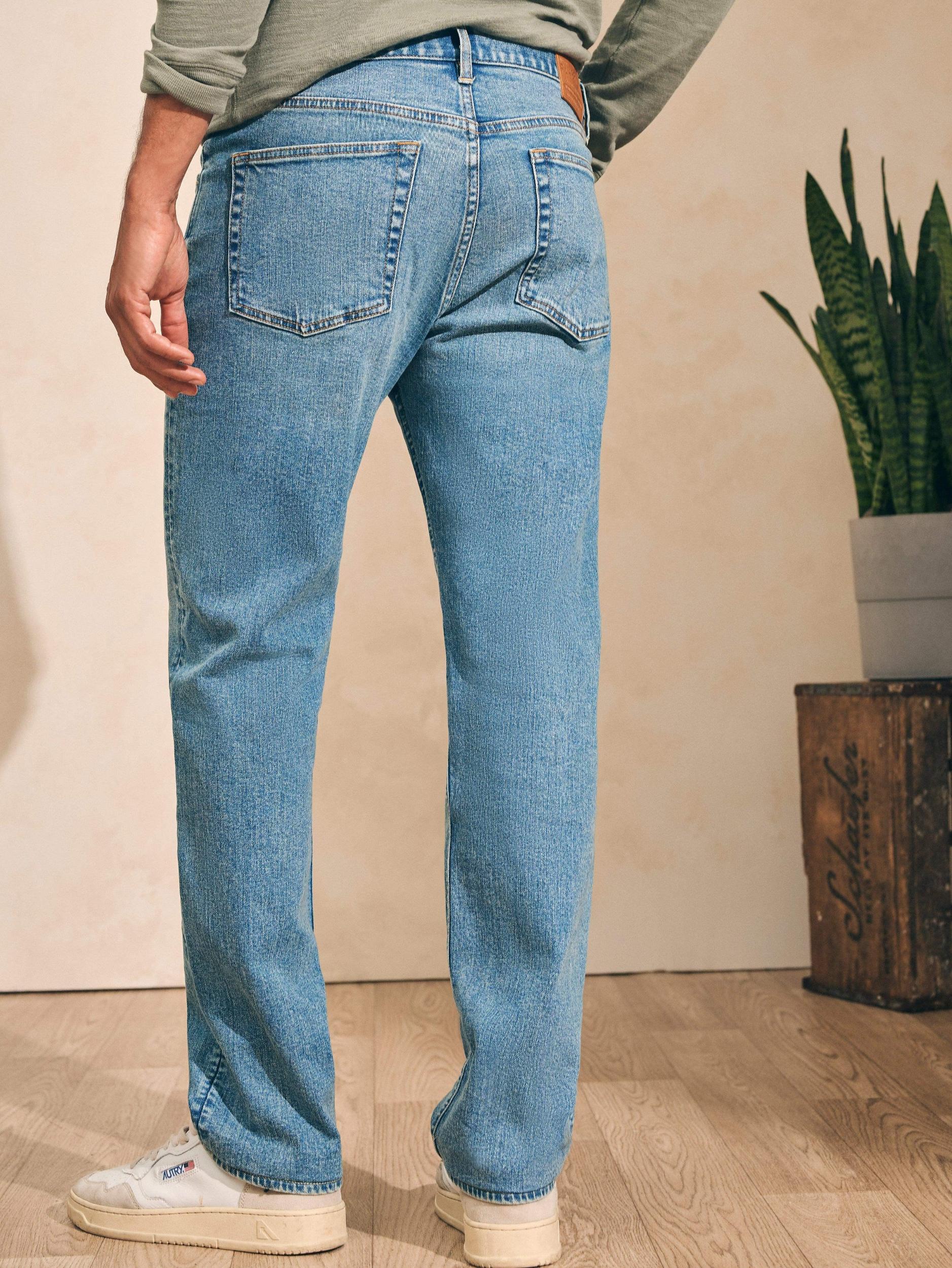 Organic Cotton Slim Straight Denim (32" Inseam) - Sandy Point Wash Male Product Image