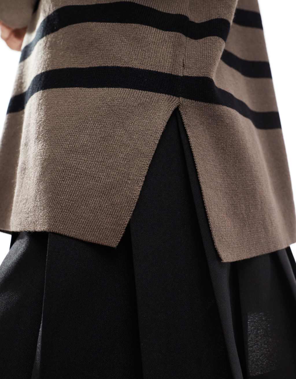 Object oversized knitted stripe sweater in brown and black Product Image