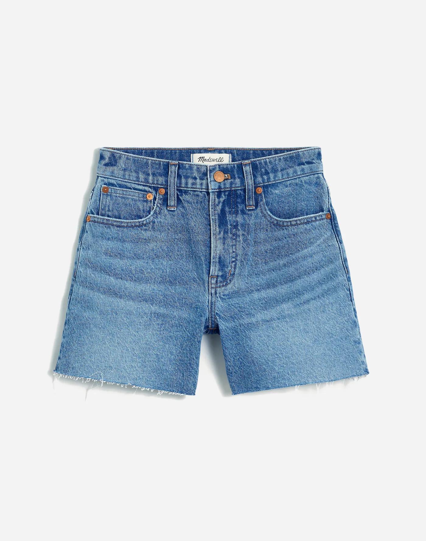 The Perfect Vintage Short in Dewberry Wash Product Image